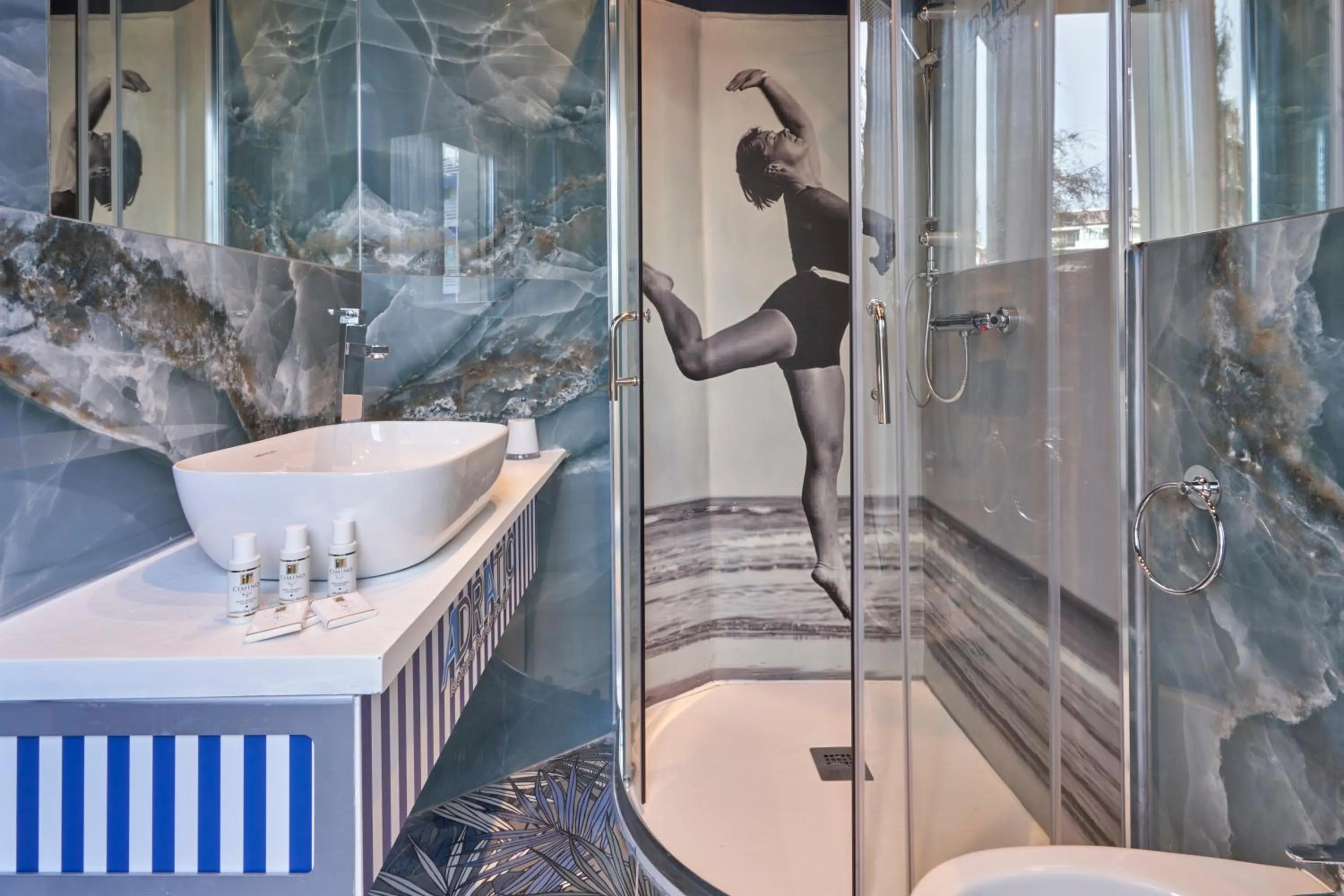 Shower in Hotel Adriatica sul Mare