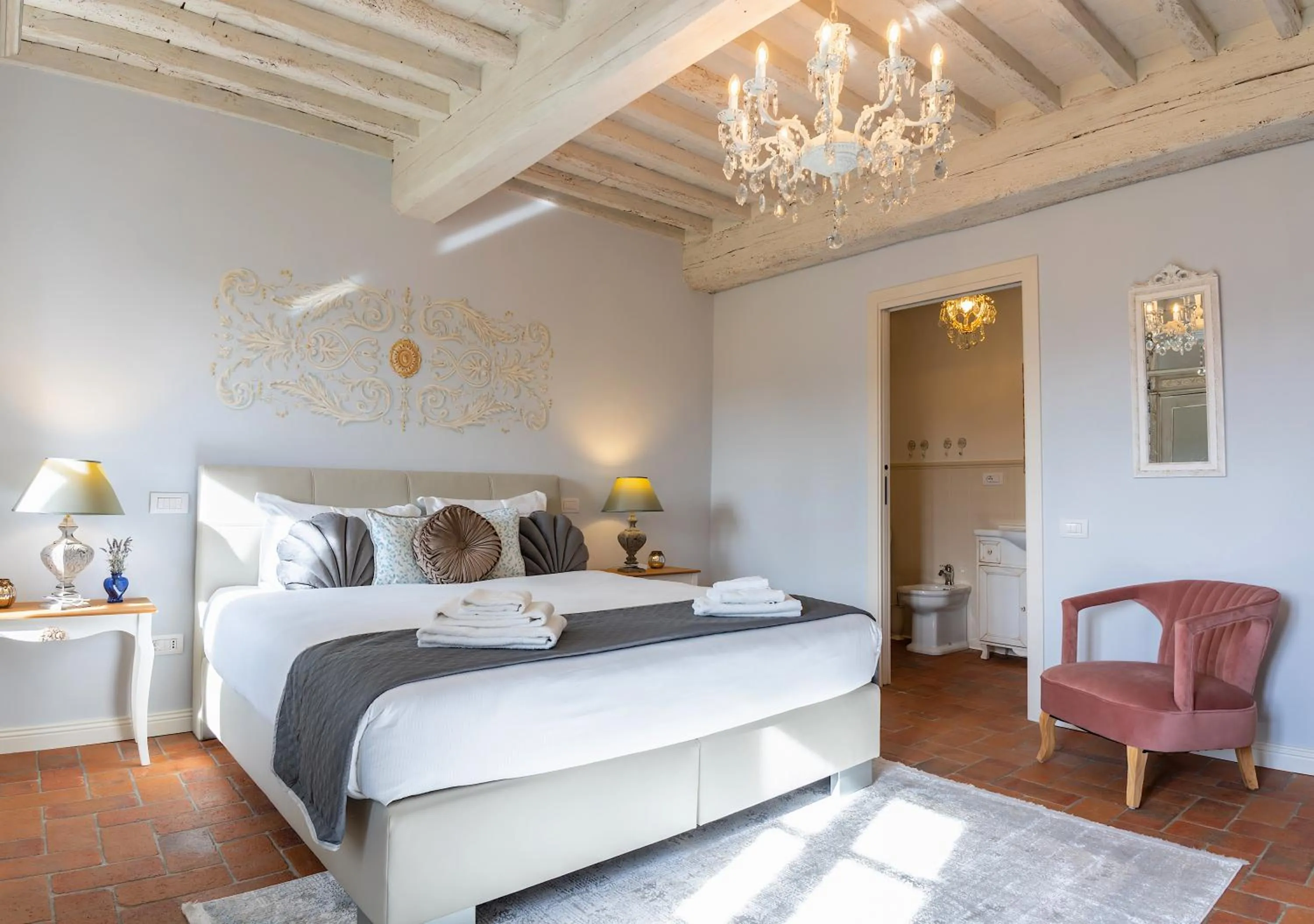 Photo of the whole room, Bed in Villa La Preziosa