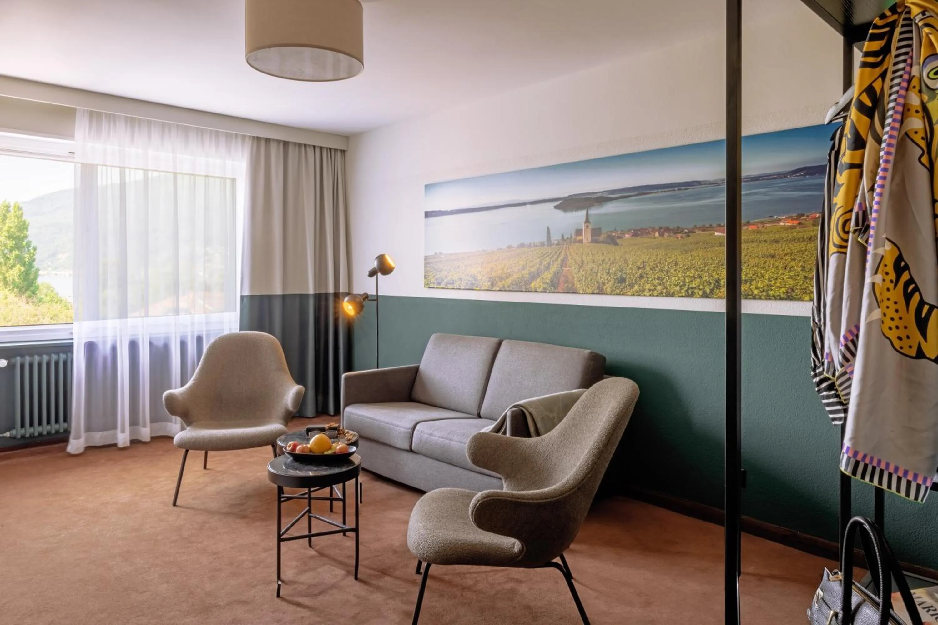 Living room in City Hotel Biel Bienne Free Parking