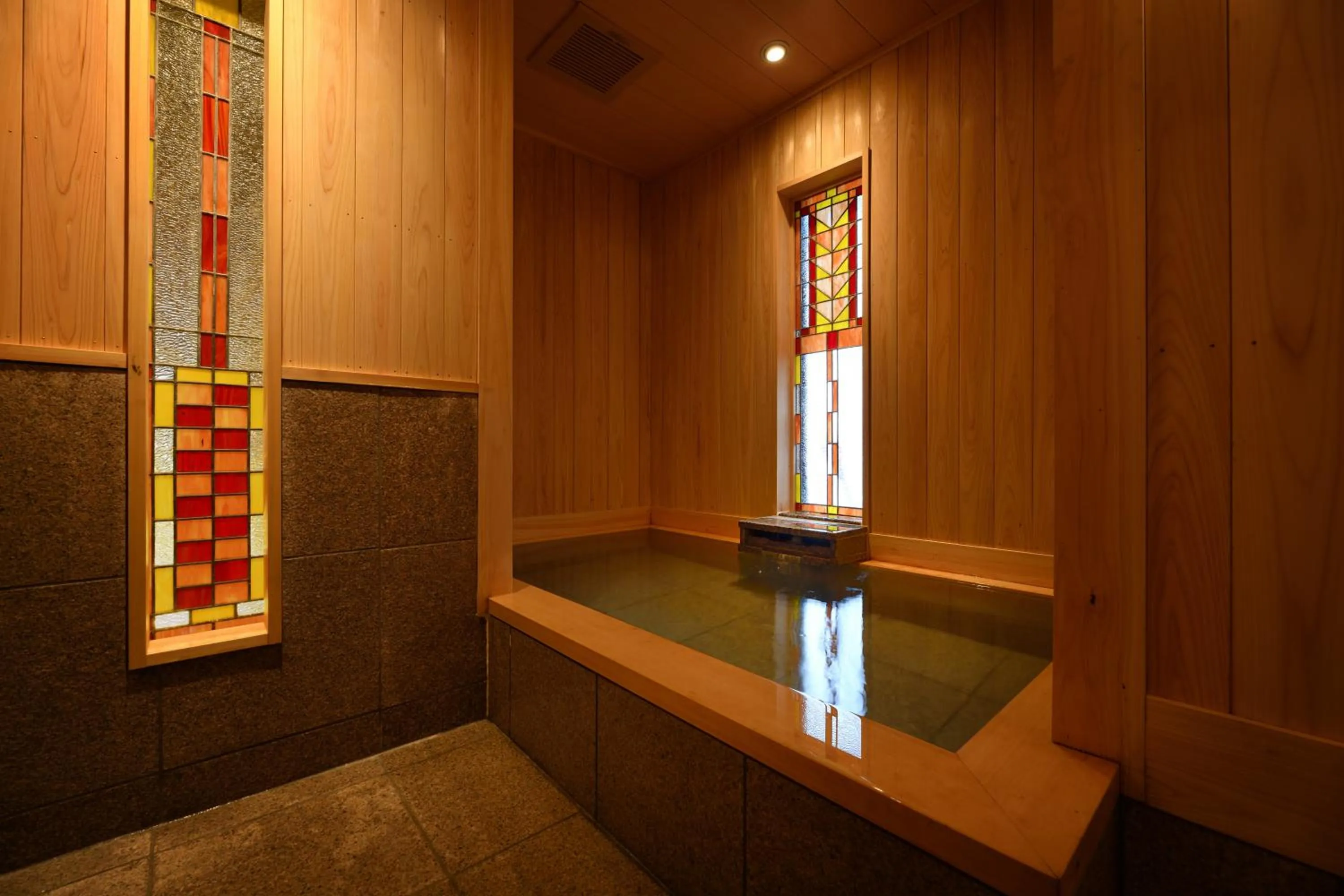 Hot Spring Bath in Shima Onsen Yoshimoto