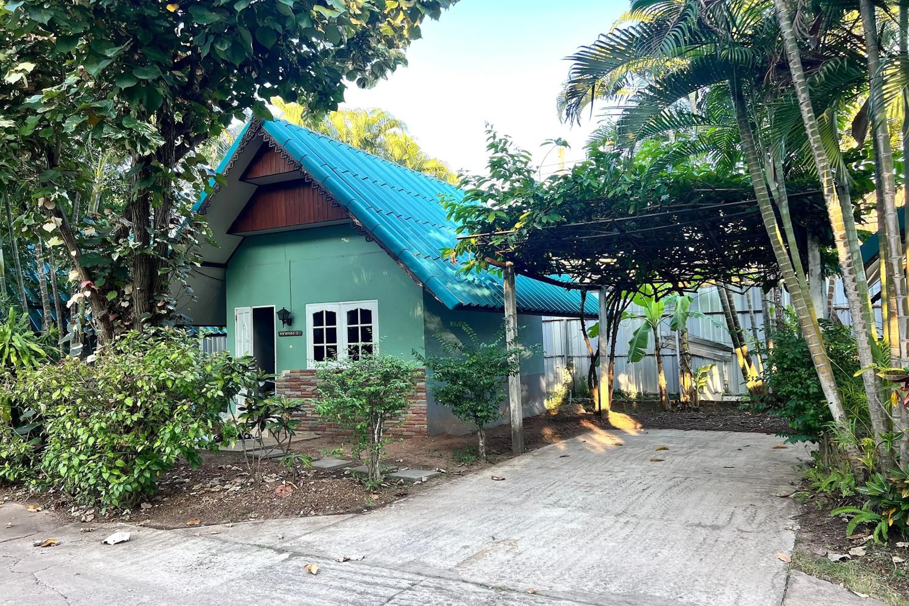 Property building in Saithong Resort