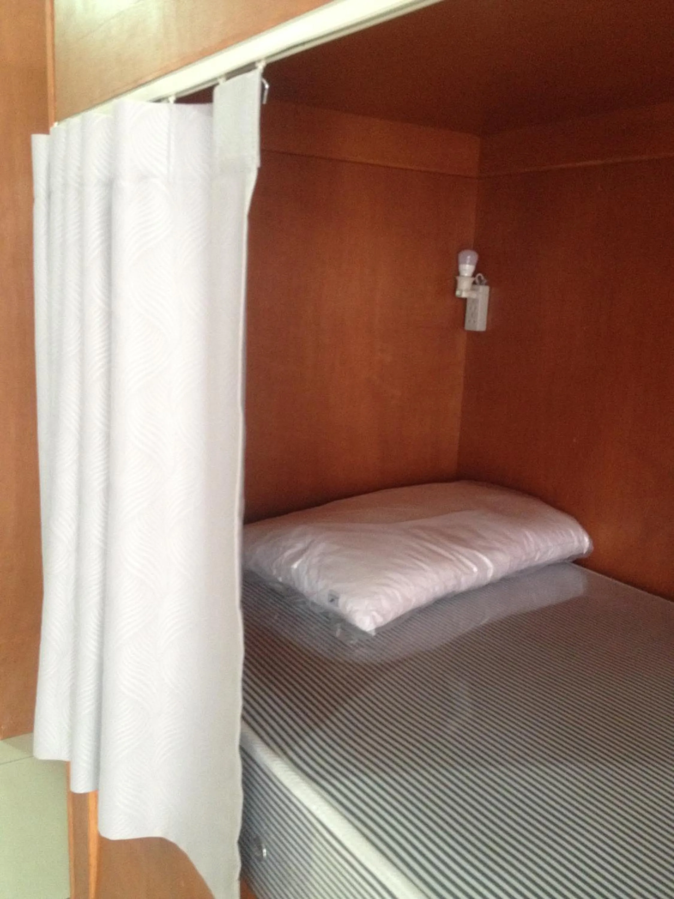 bunk bed, Bed in Jomtien Hostel