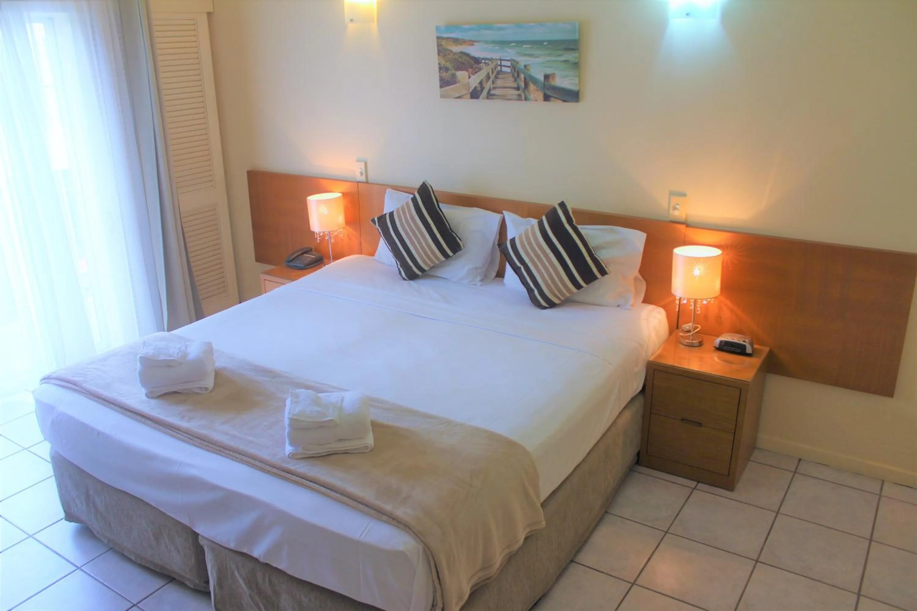 Bedroom, Bed in Crystal Garden Resort & Restaurant