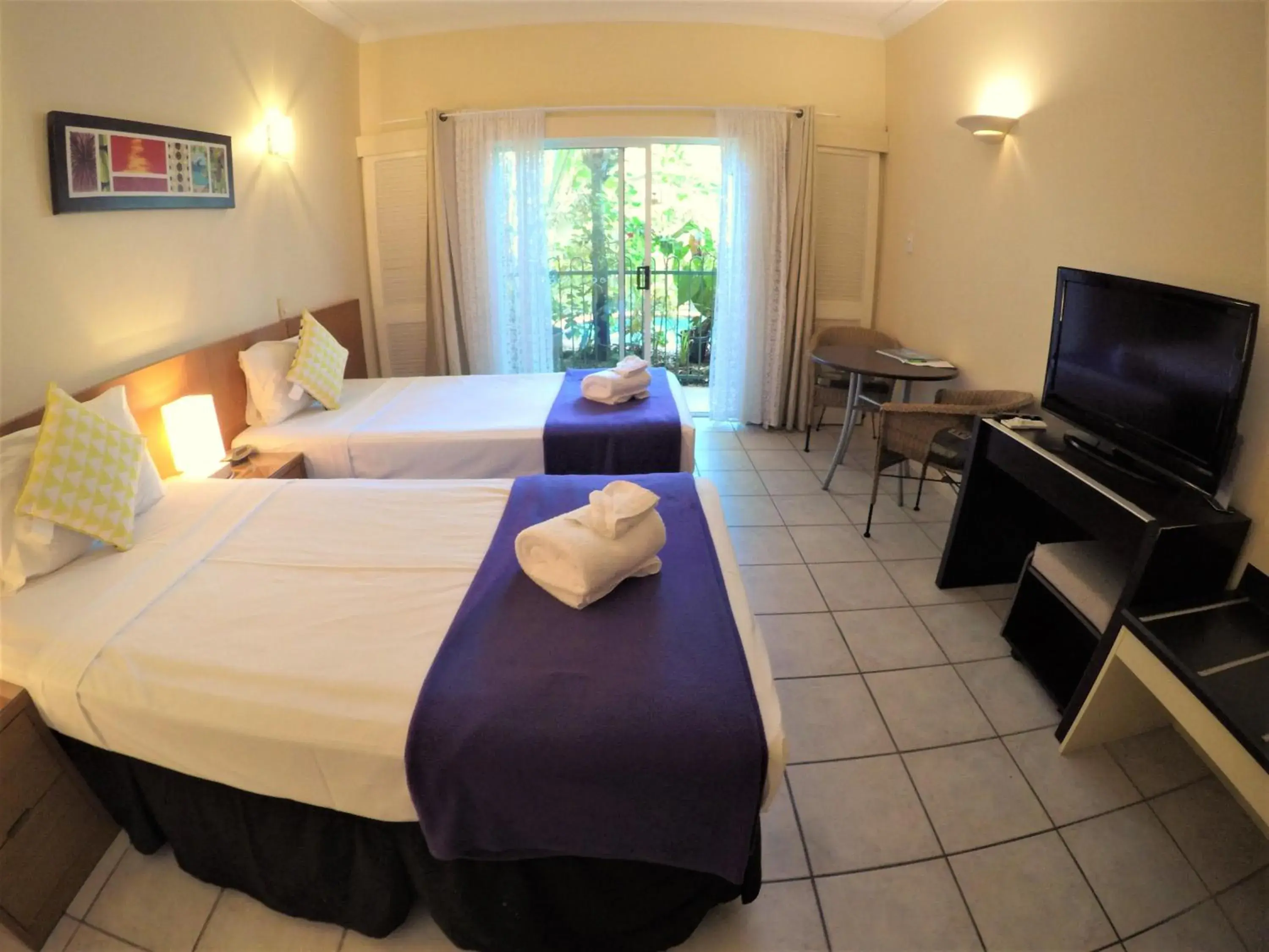 Twin Room in Crystal Garden Resort & Restaurant Twin Room in Crystal Garden Resort & Restaurant