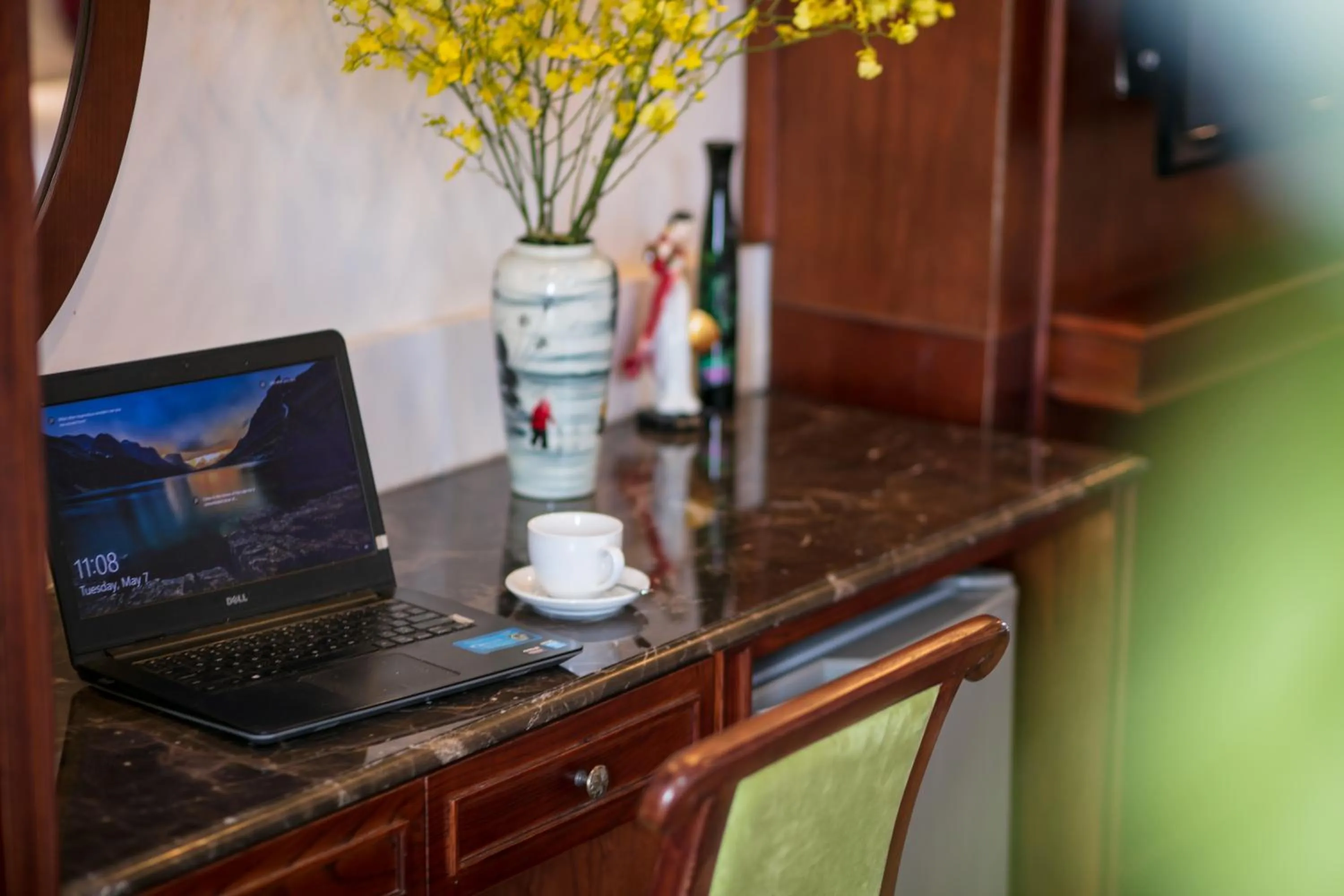 Coffee/tea facilities in Vision Premier Hotel & Spa