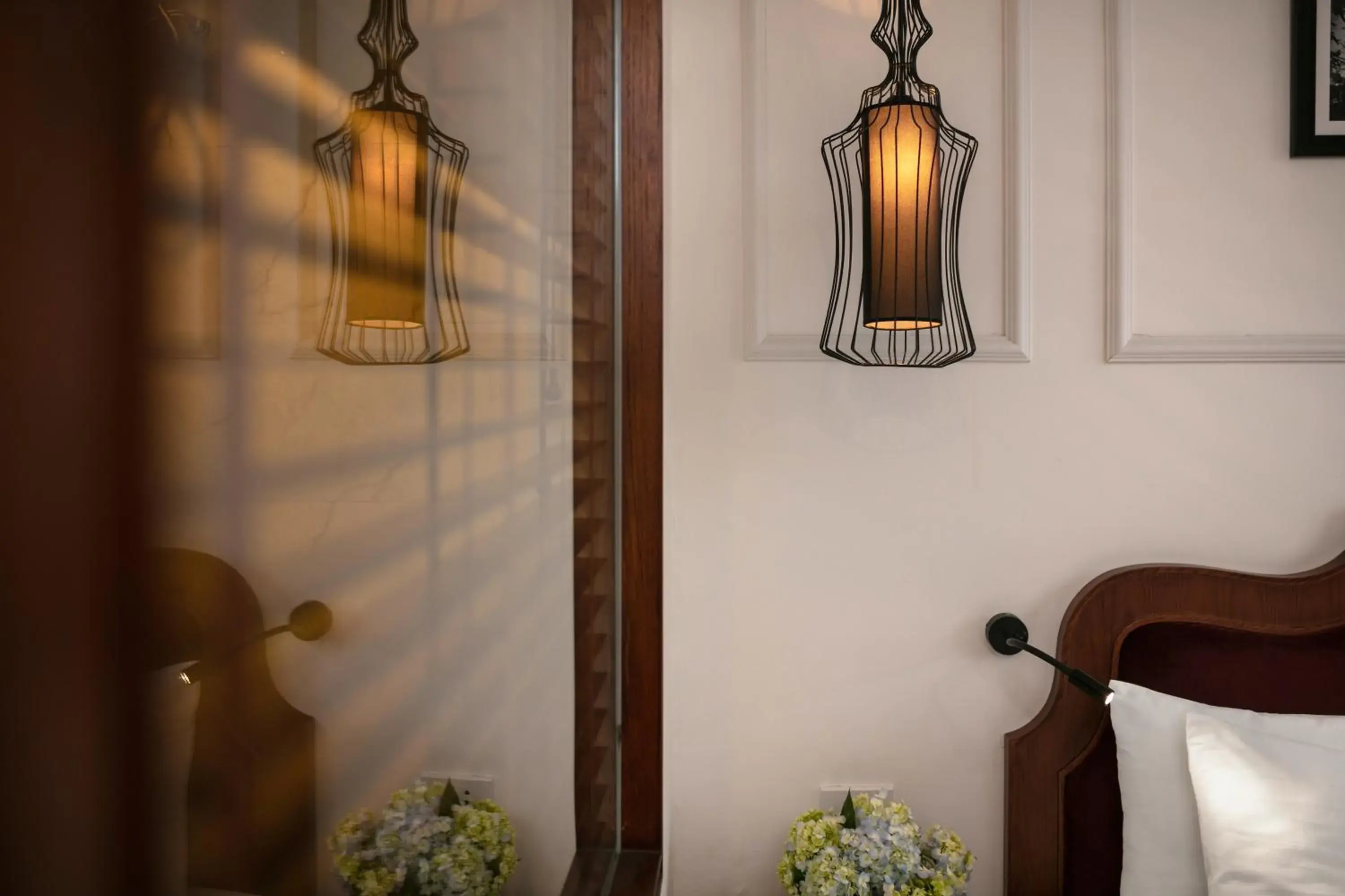 Triple Room with City View in Hanoi Vision Premium Hotel Triple Room with City View in Hanoi Vision Premium Hotel