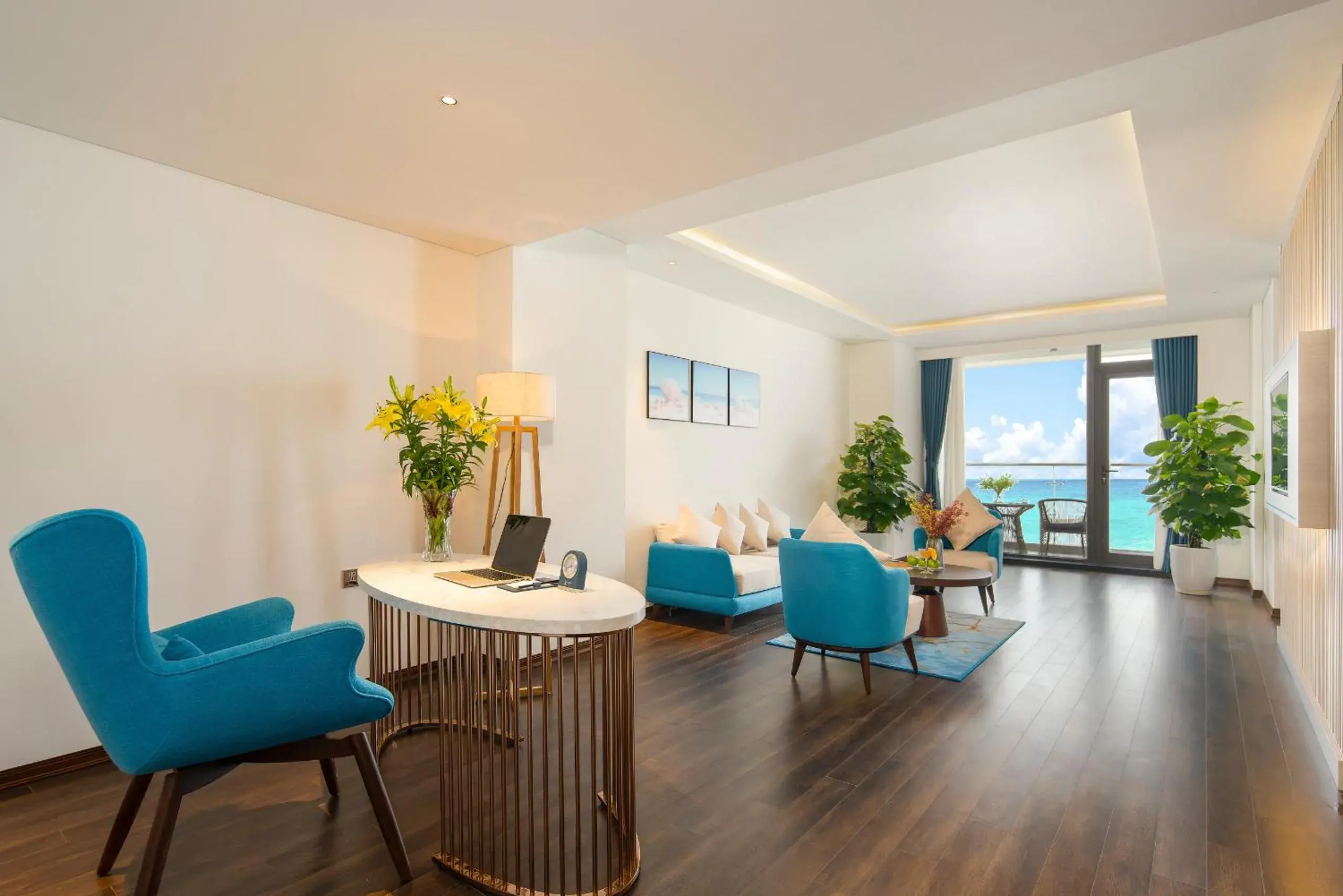 Executive Suite in Canvas Danang Beach Hotel Executive Suite in Canvas Danang Beach Hotel