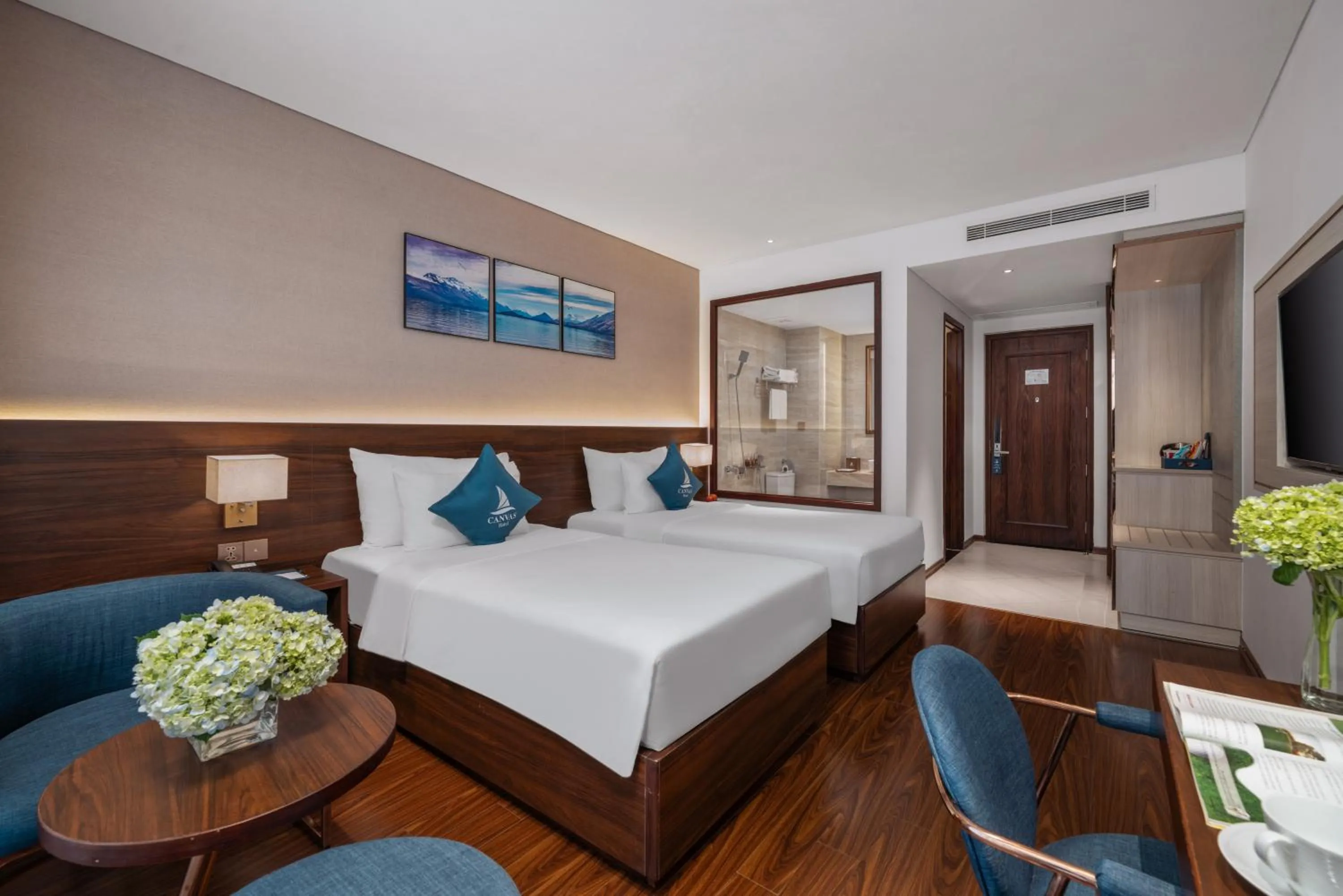 Bedroom, Bed in Canvas Danang Beach Hotel