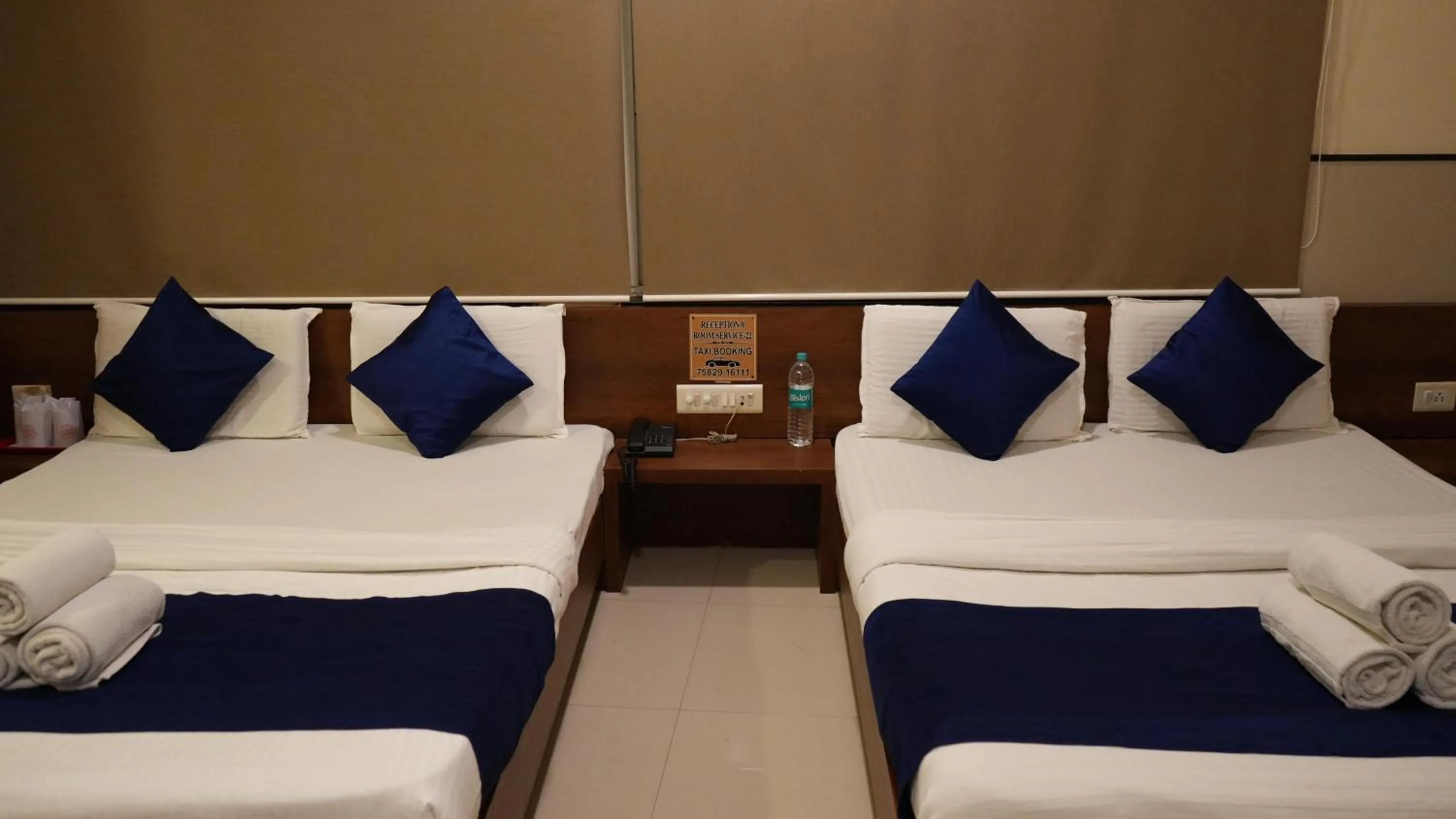 Bedroom, Bed in Hotel Satyug