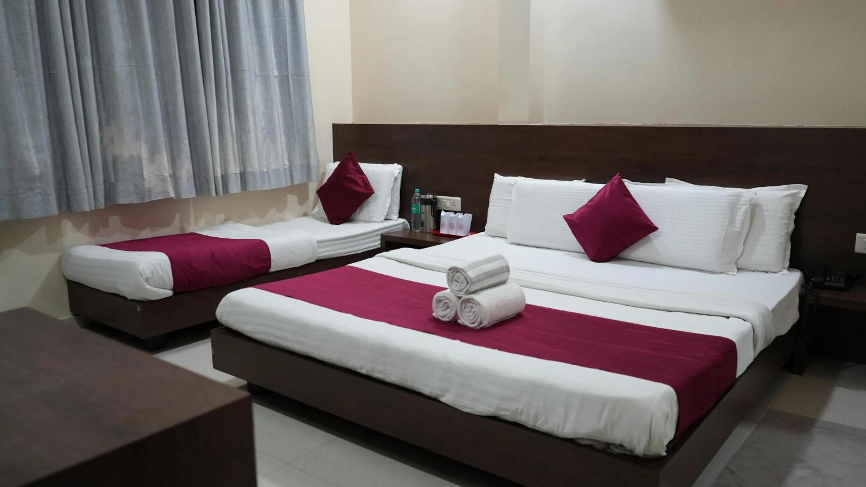 Bedroom, Bed in Hotel Satyug