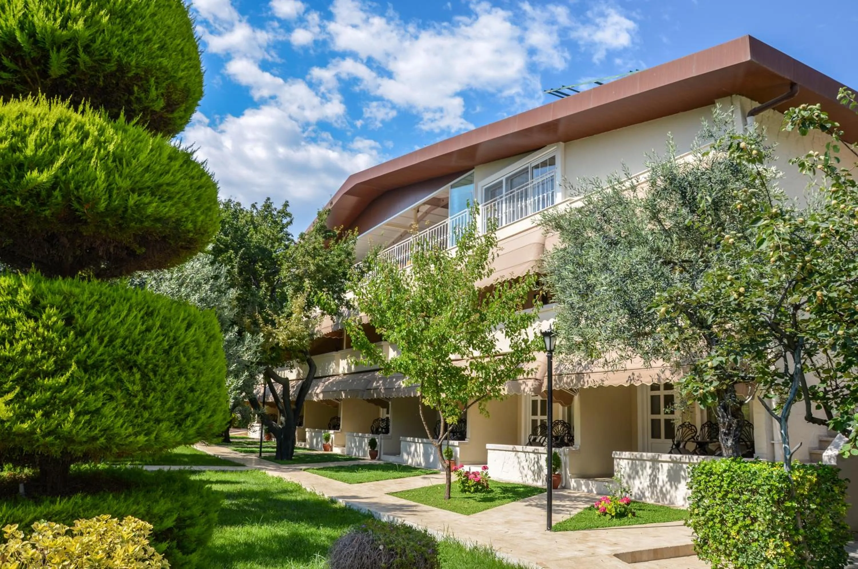 Property building in Gurel Garden House