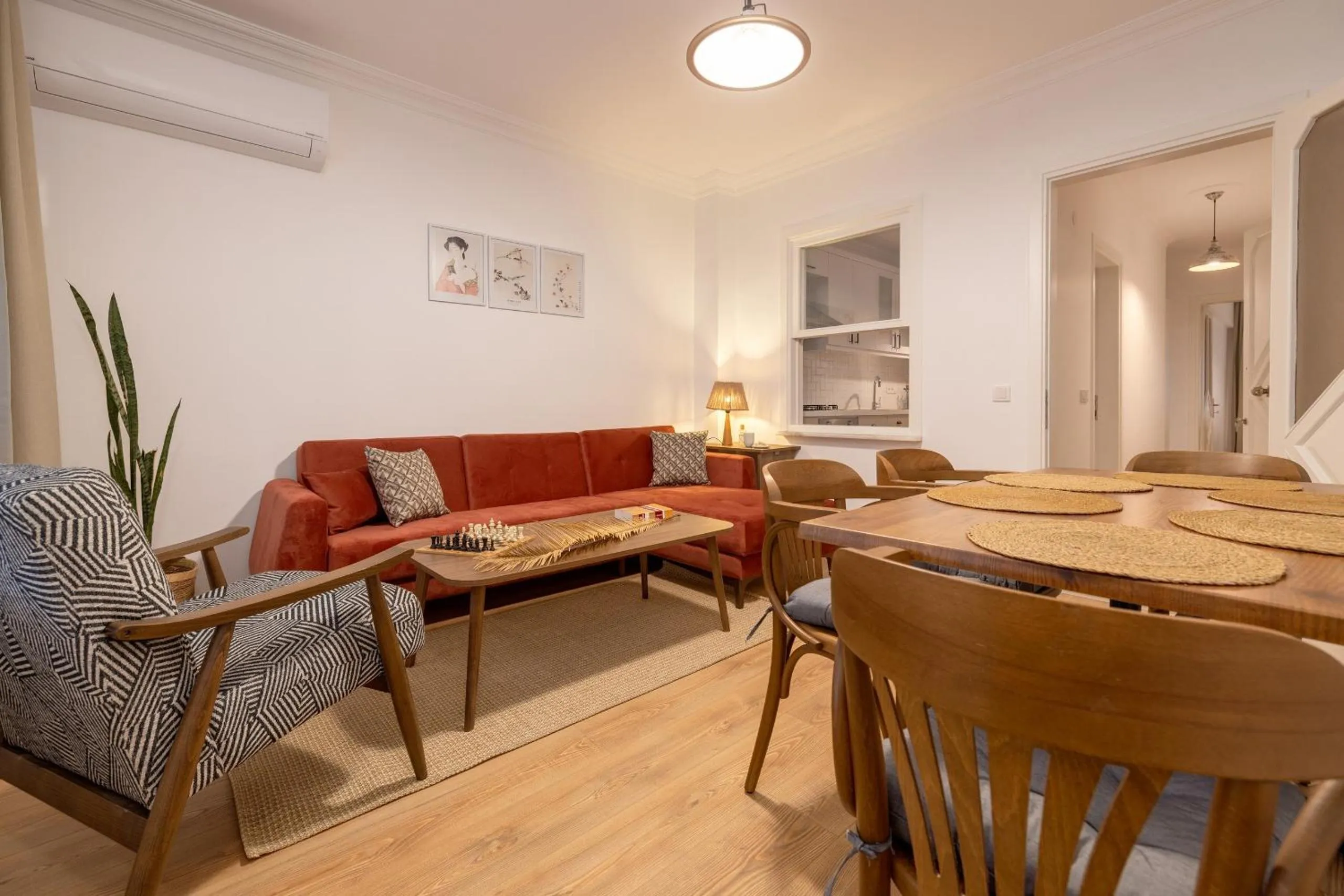 Living room in Gurel Garden House