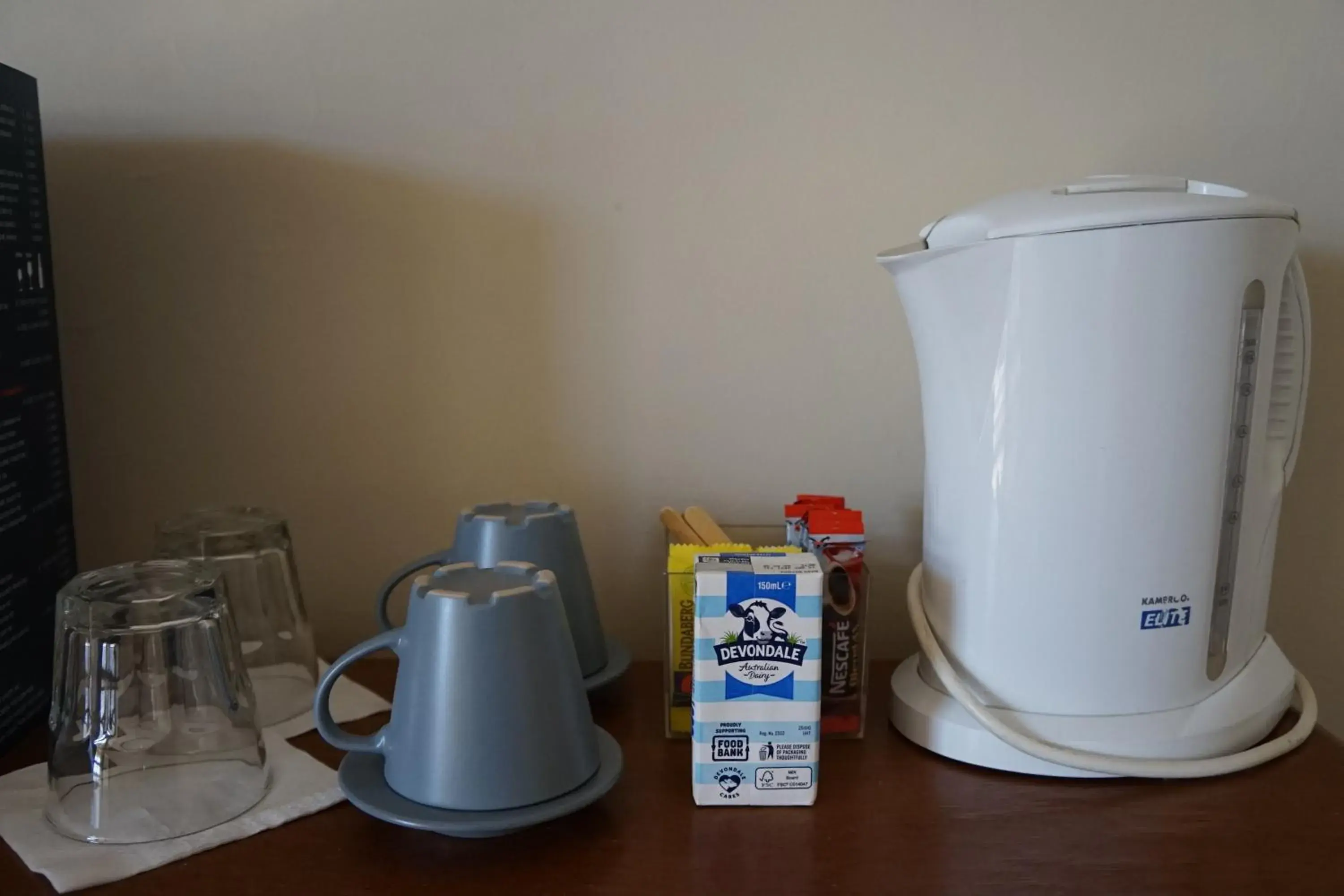 Superior Family Room in Palace Hotel Mortlake Sydney Superior Family Room in Palace Hotel Mortlake Sydney