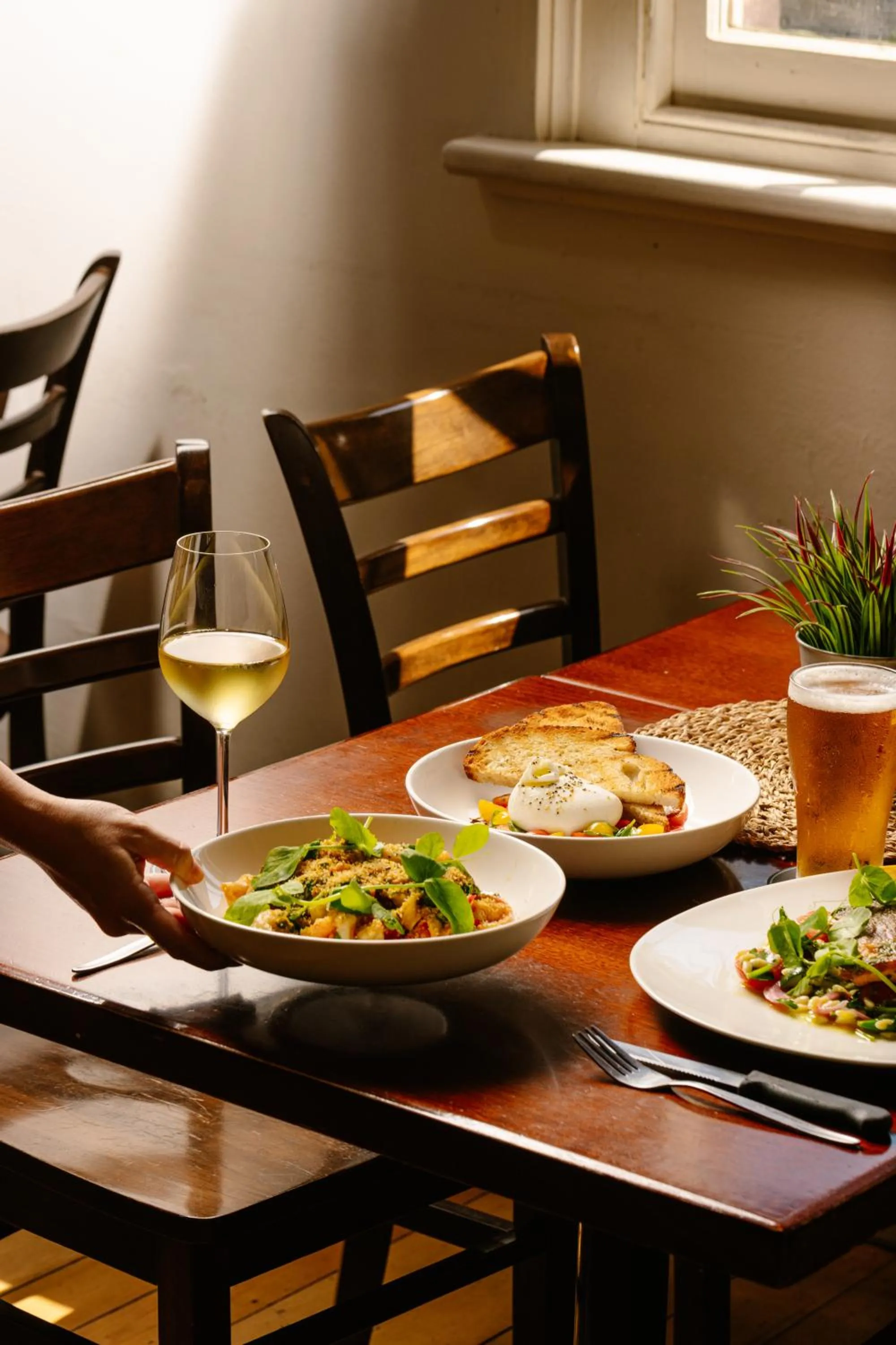 Restaurant/places to eat in Palace Hotel Mortlake Sydney