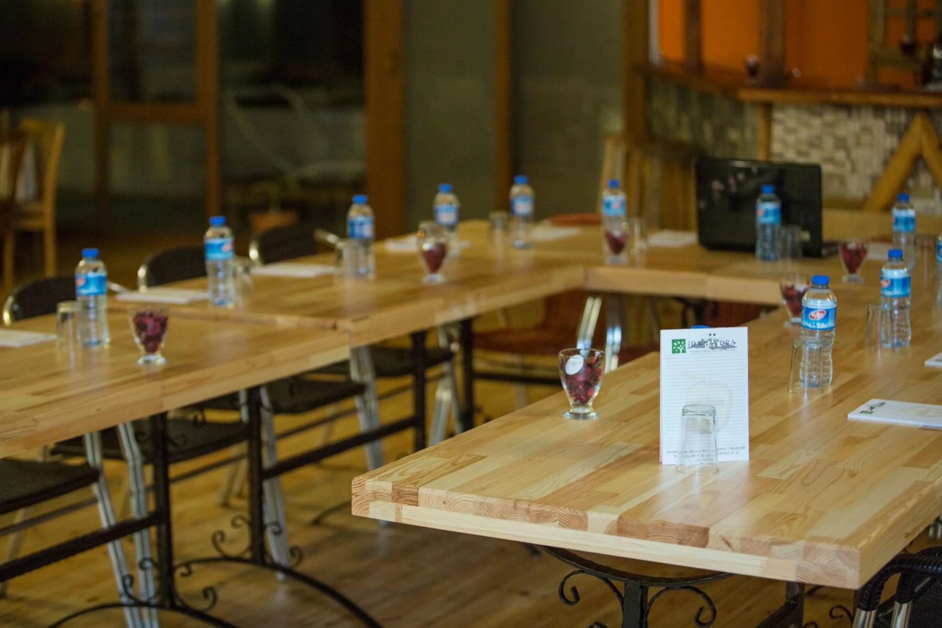 Communal lounge/ TV room in Kazdaglari Ida Natura Bungalov Hotel