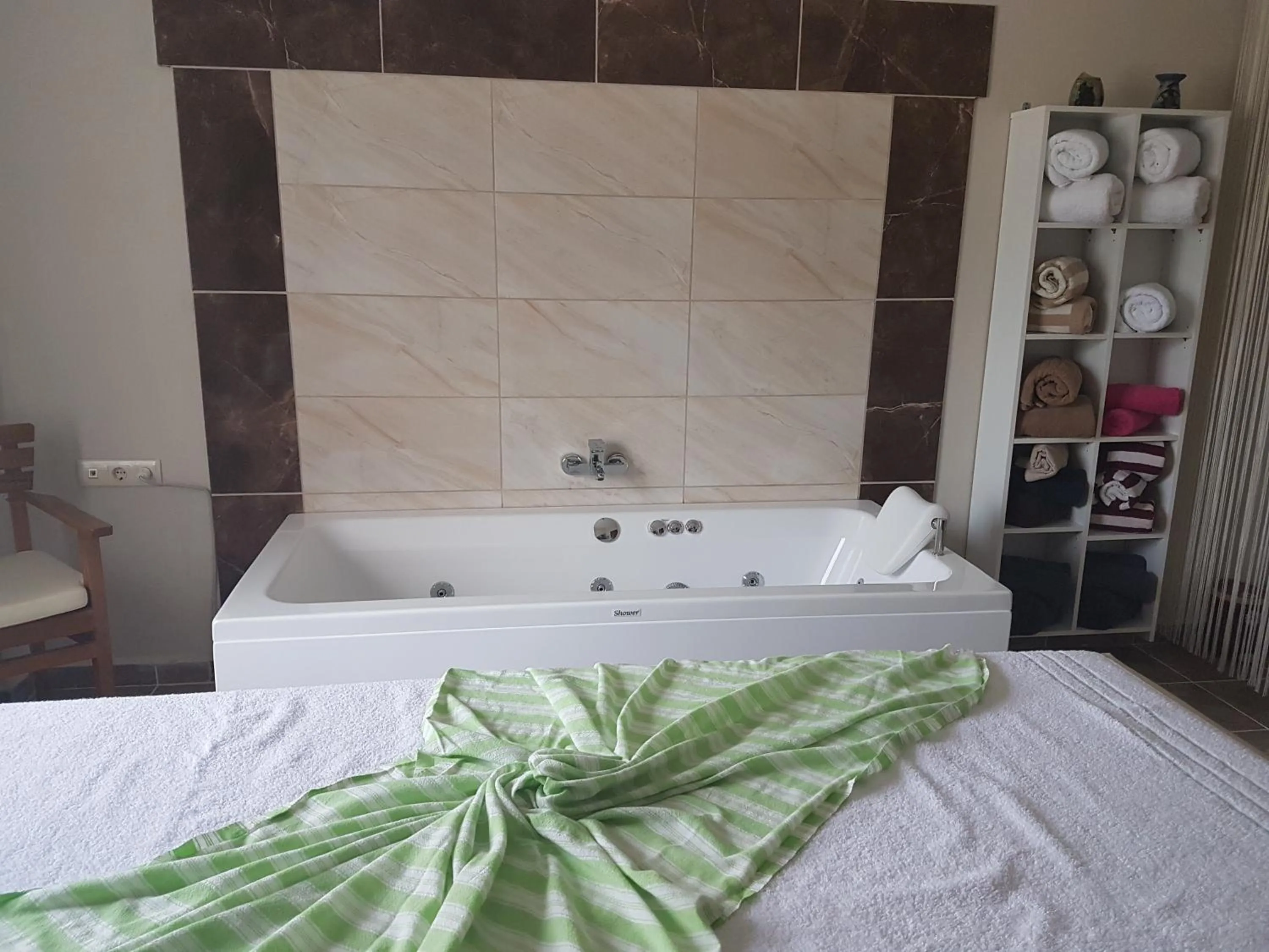 Hot Tub, Bed in Kazdaglari Ida Natura Bungalov Hotel