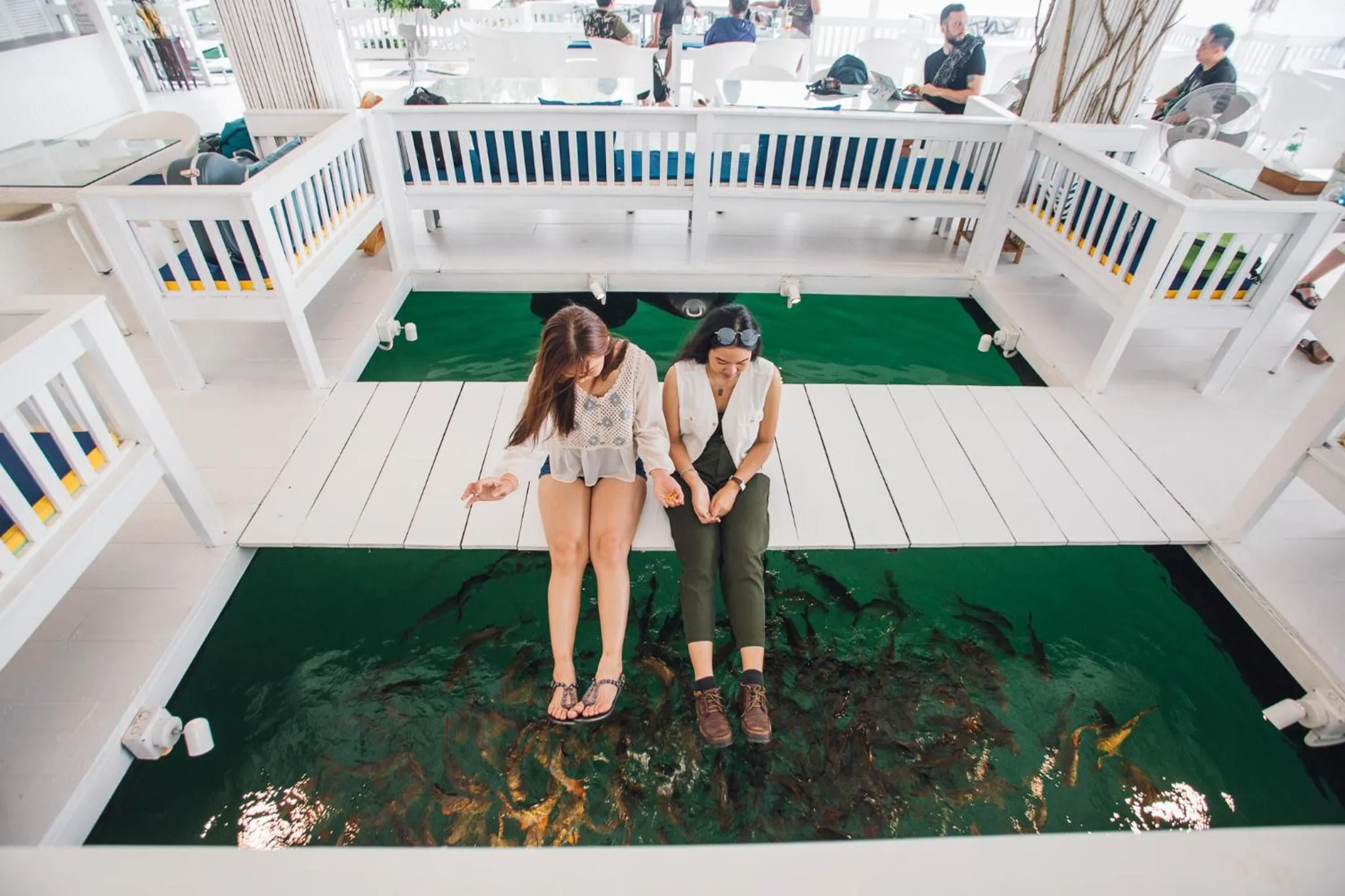 Restaurant/places to eat in 500 Rai Floating Resort