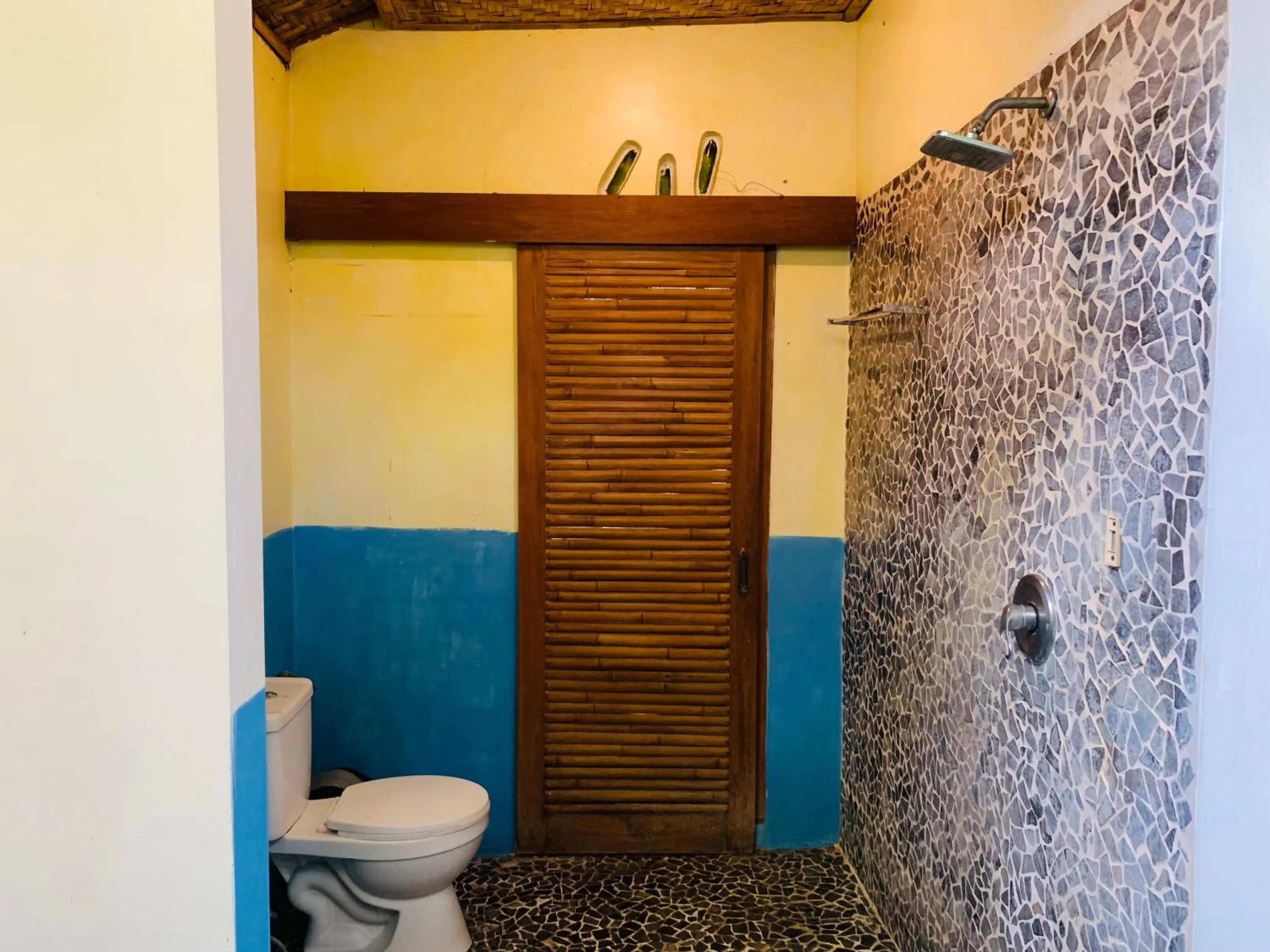 Bathroom in Yoga Lover