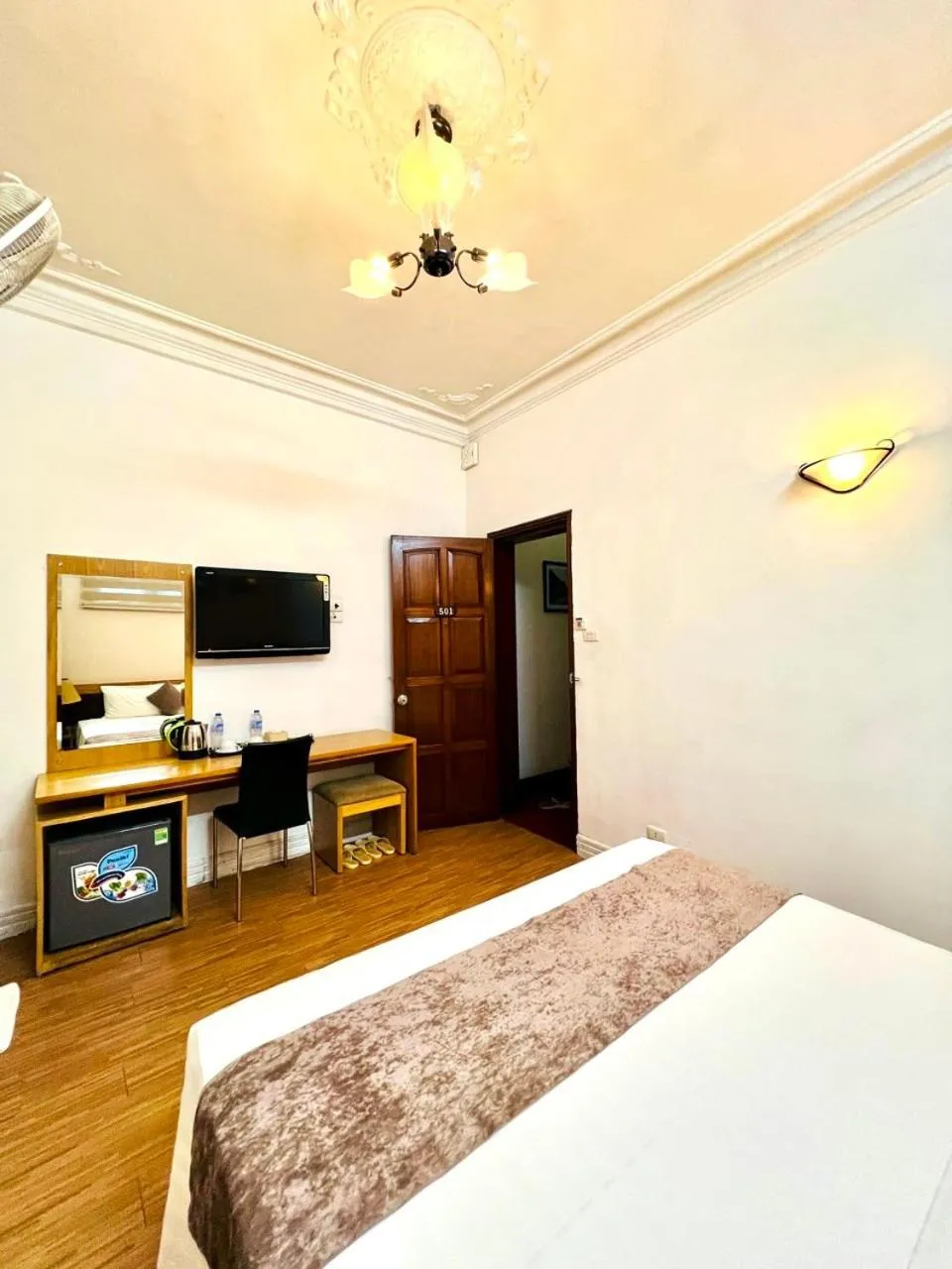 Bedroom, Bed in Hanoi Win Hotel & Travel