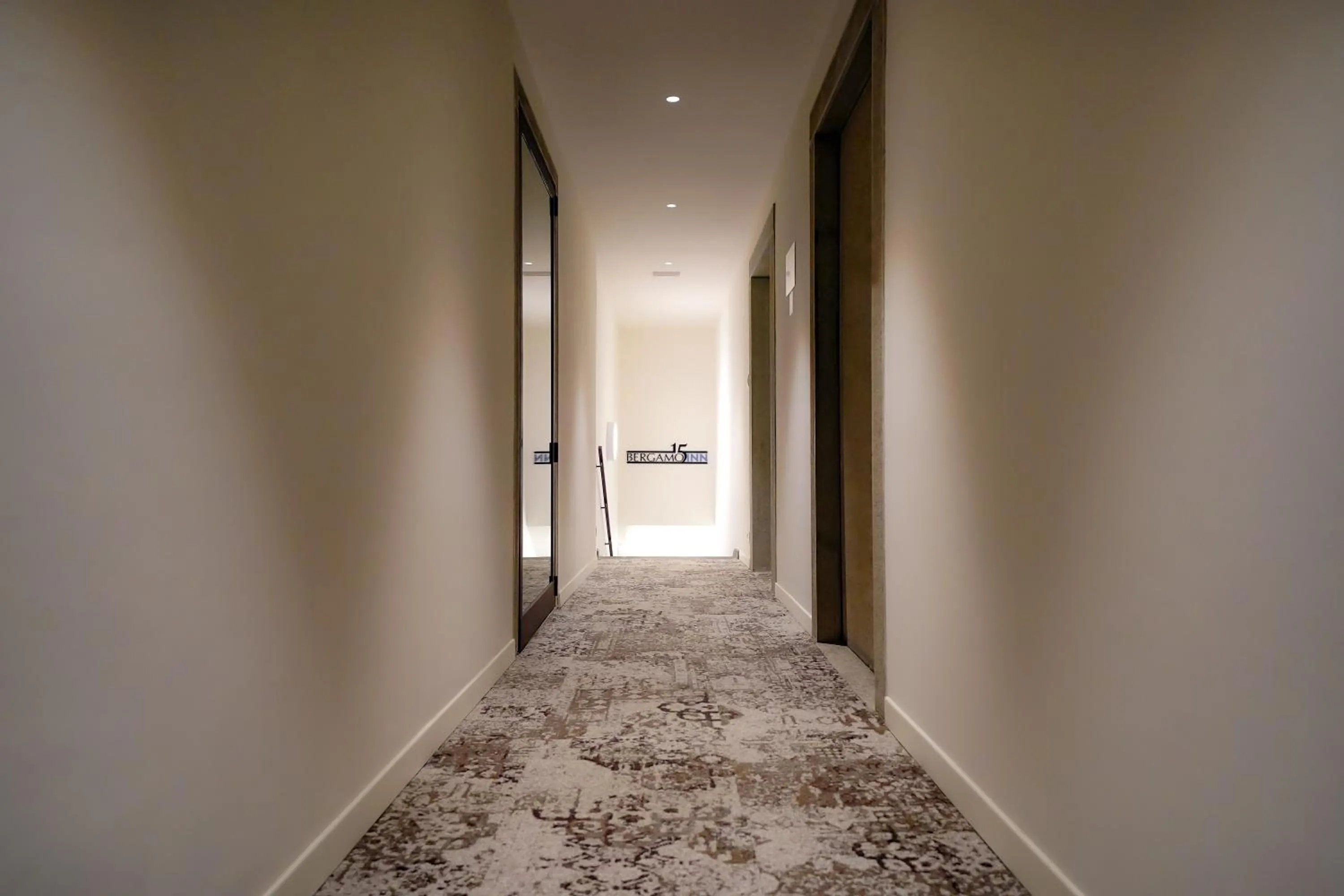 Facade/entrance in Bergamo Inn 15