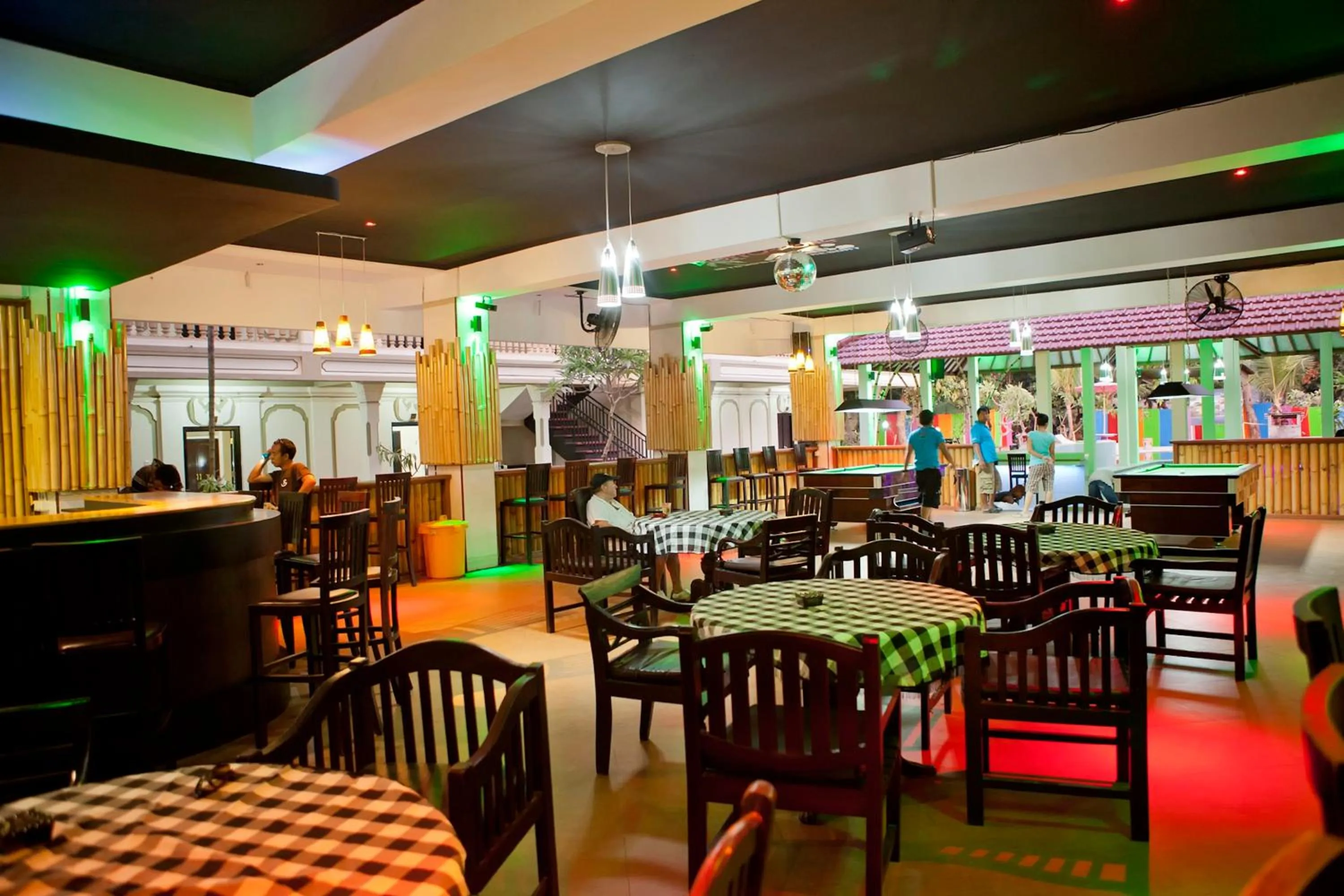 Lounge or bar in Troppo Zone Puri Rama Resort Kuta