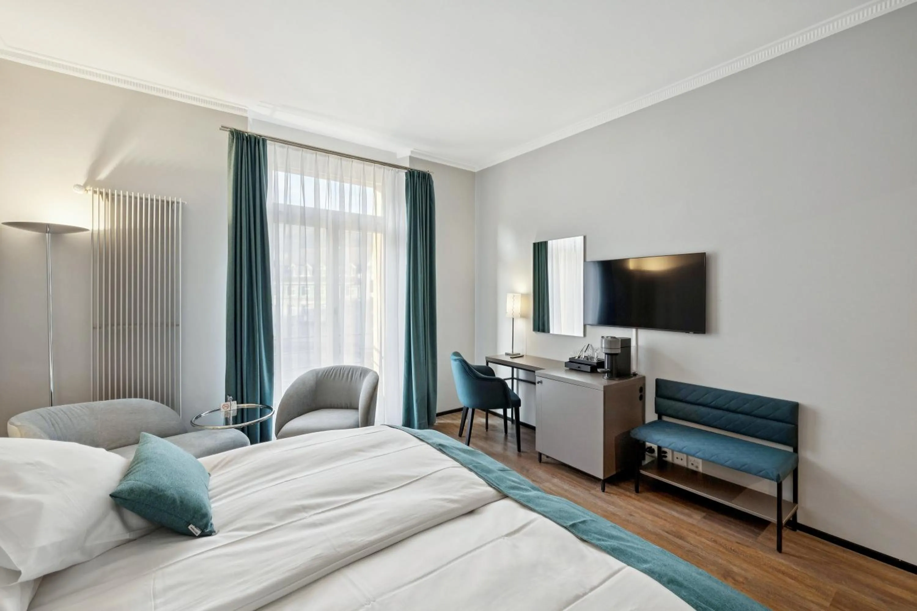 Bed in GLANDON Rooms Elite