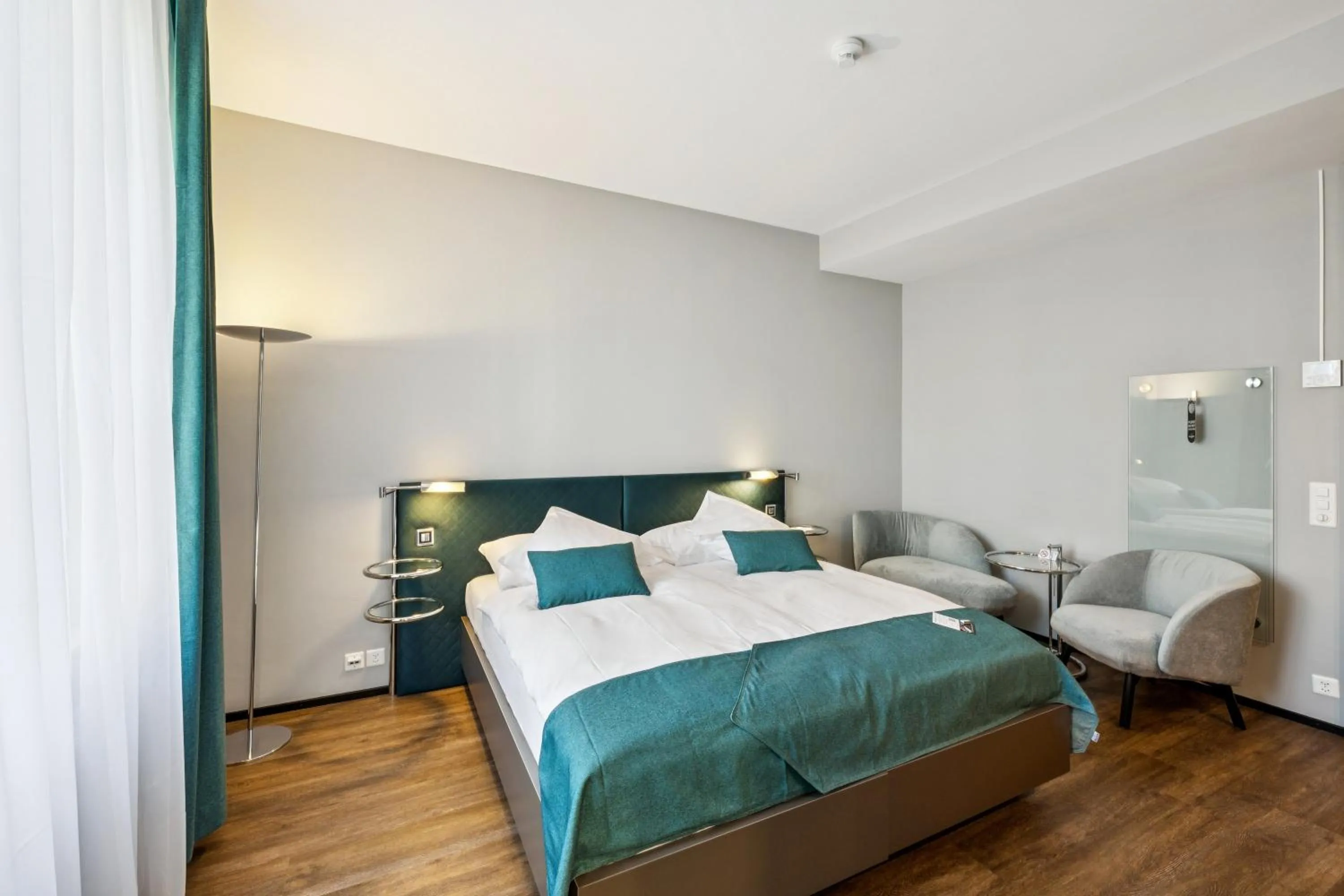 Bed in GLANDON Rooms Elite