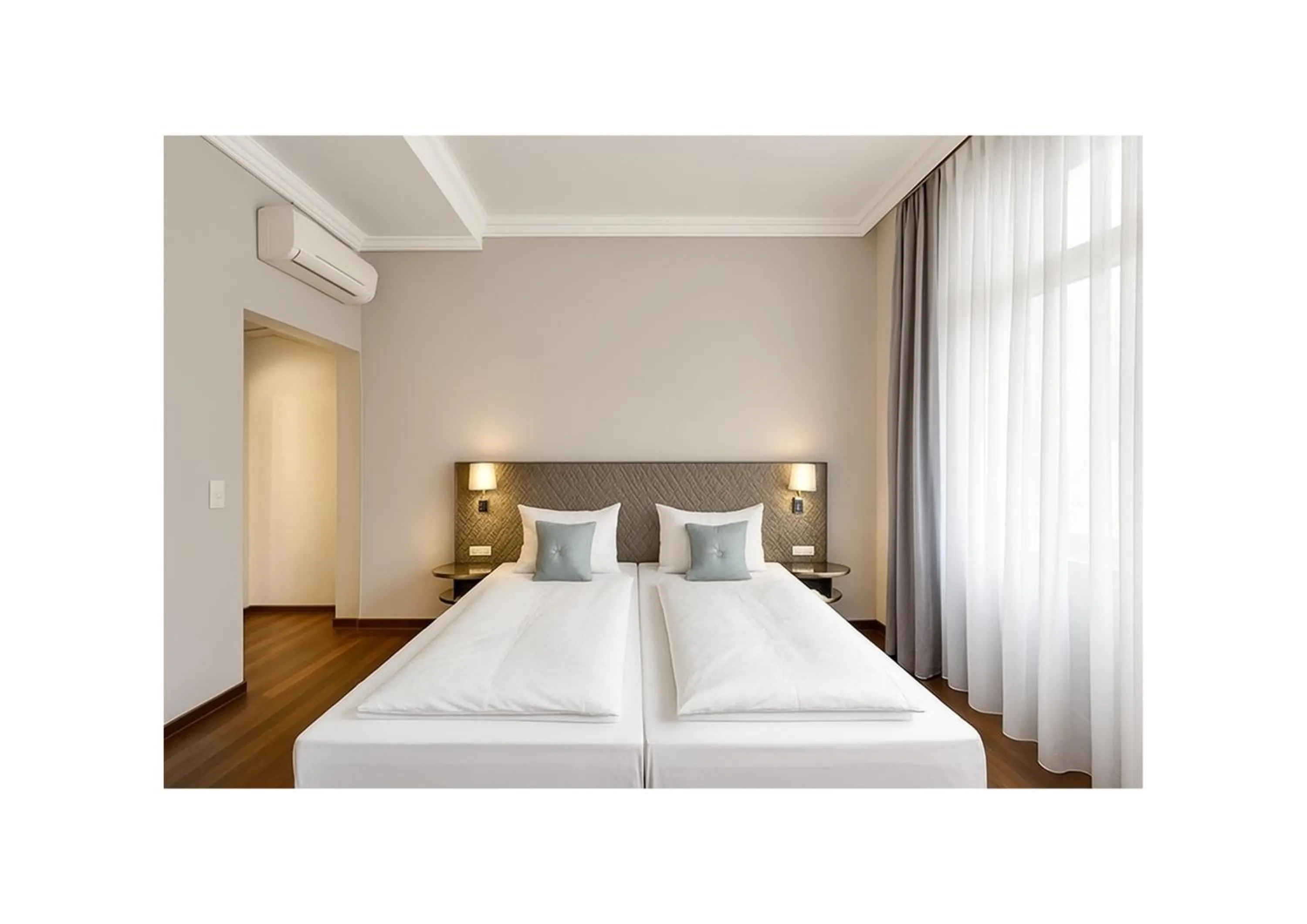 Bed in GLANDON Rooms Elite