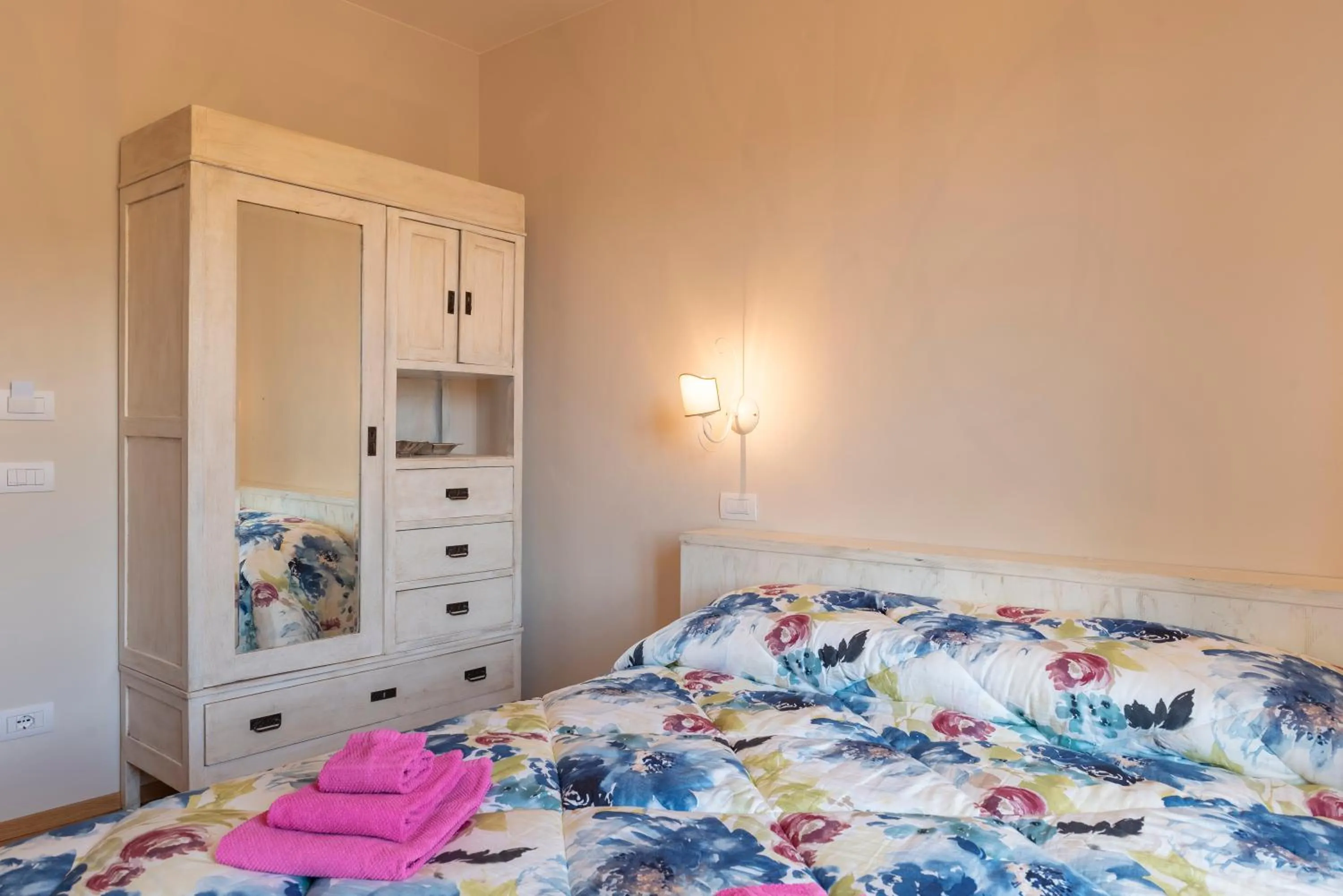 Bed in IN LUCUS Guest House