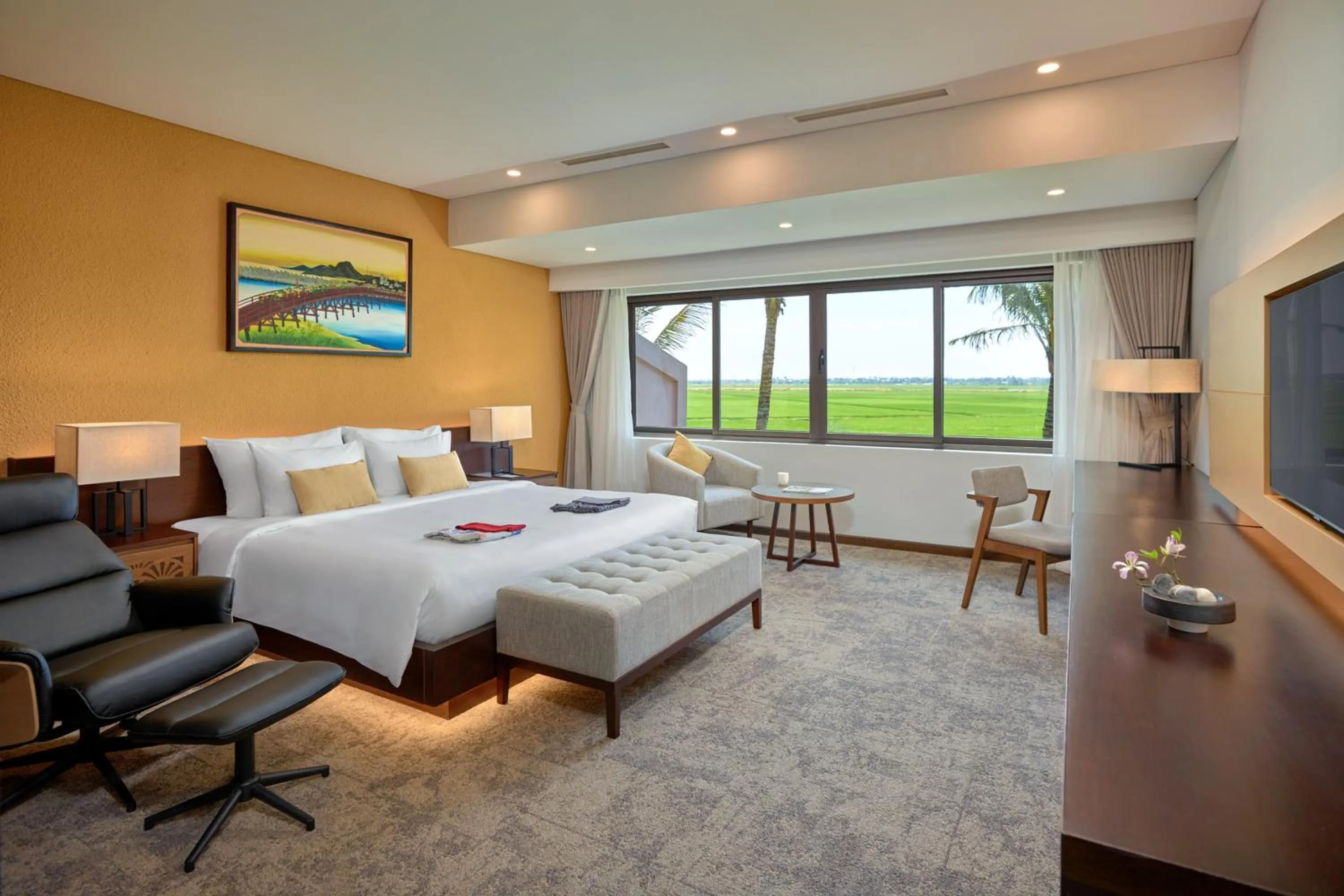 Communal lounge/ TV room, Bed in Kobi Onsen Resort Hue, Affiliated by Melia