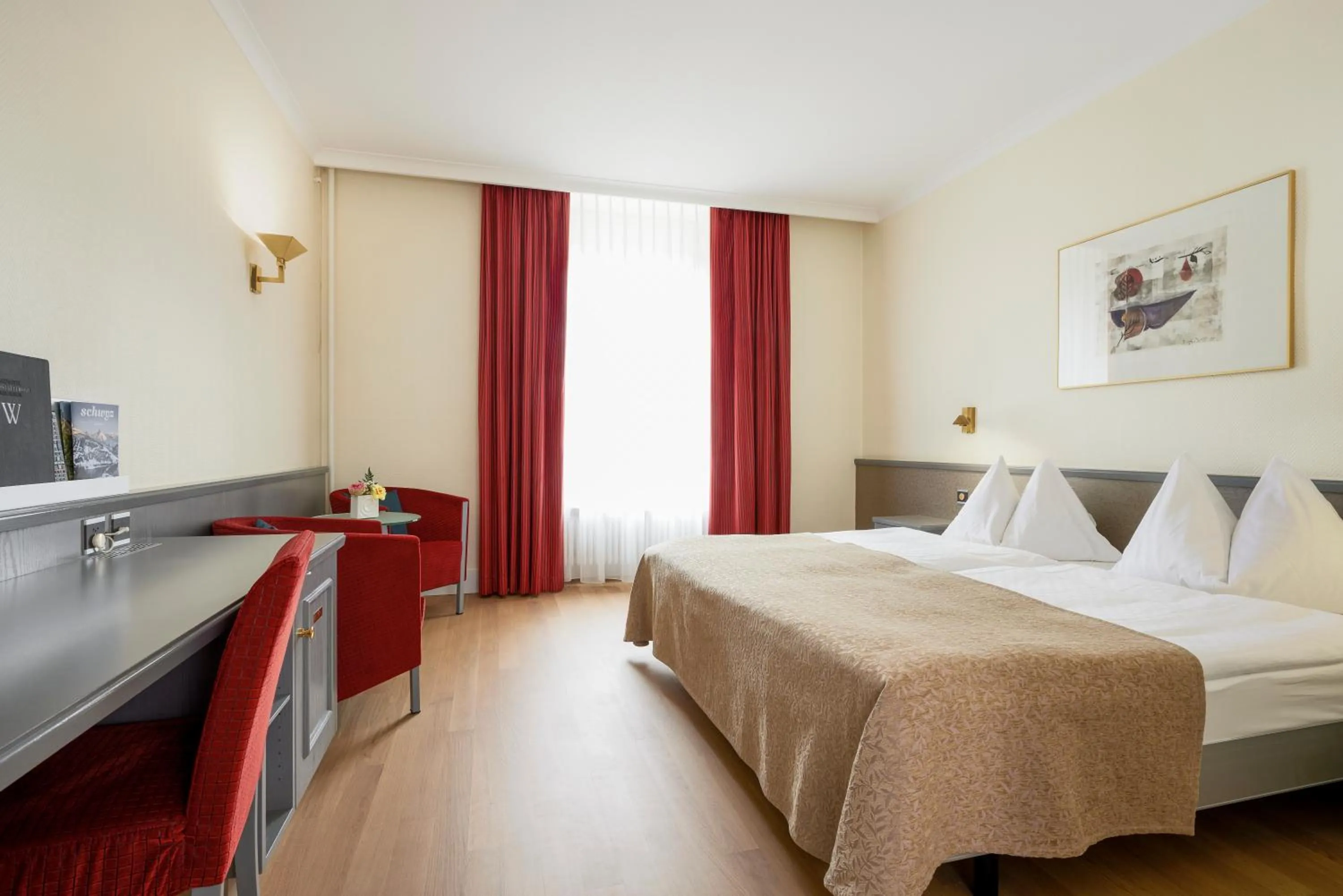 Bed in Seehotel Waldstätterhof Swiss Quality