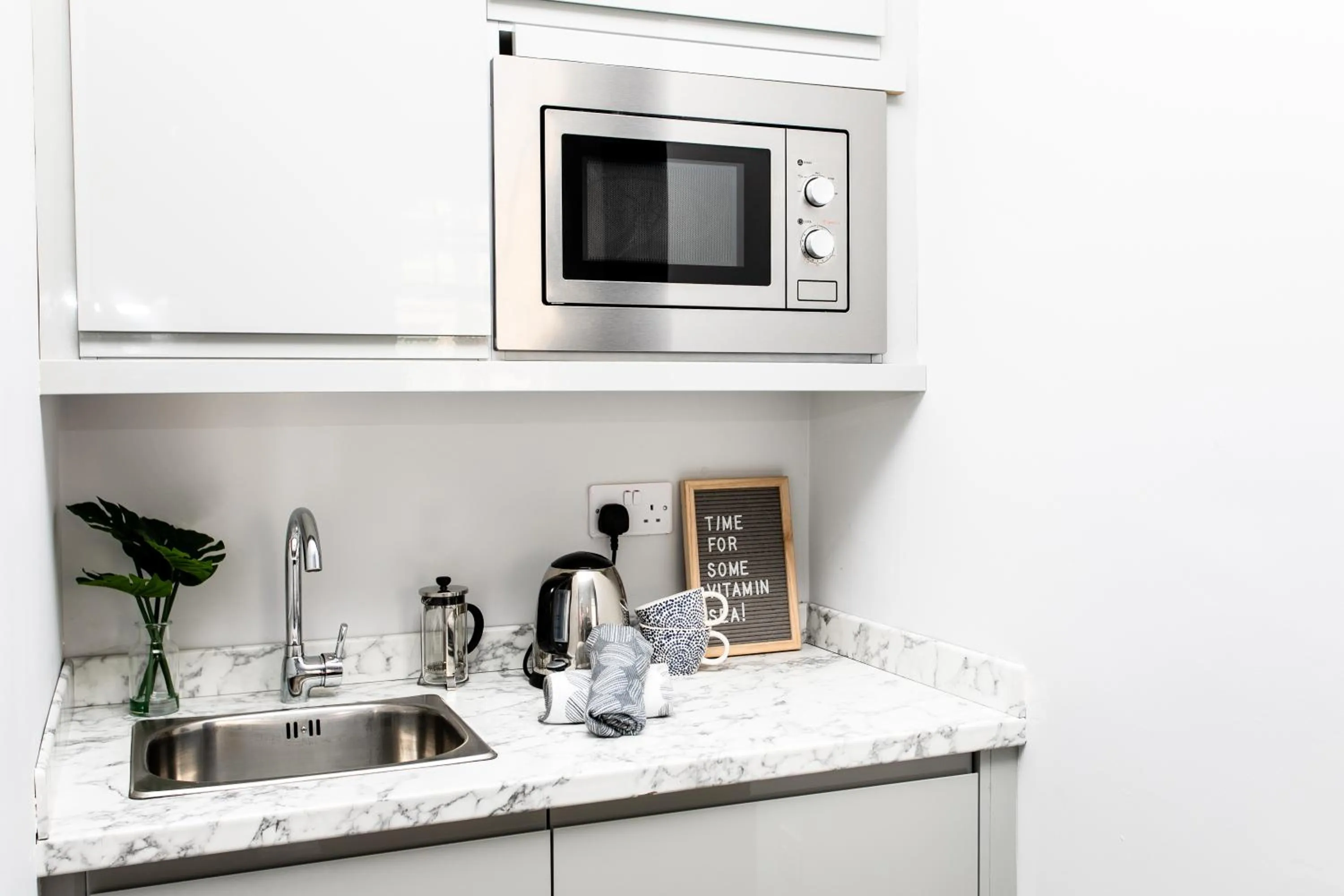 Coffee/tea facilities in Stay Coastal