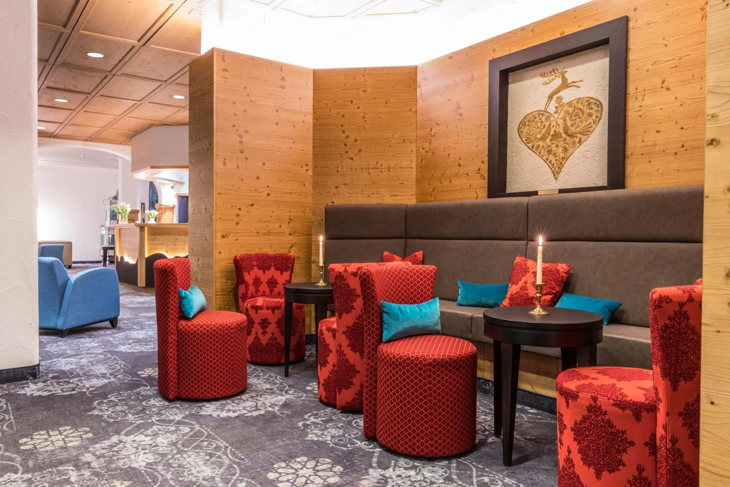 Lobby or reception in Central Sporthotel Davos