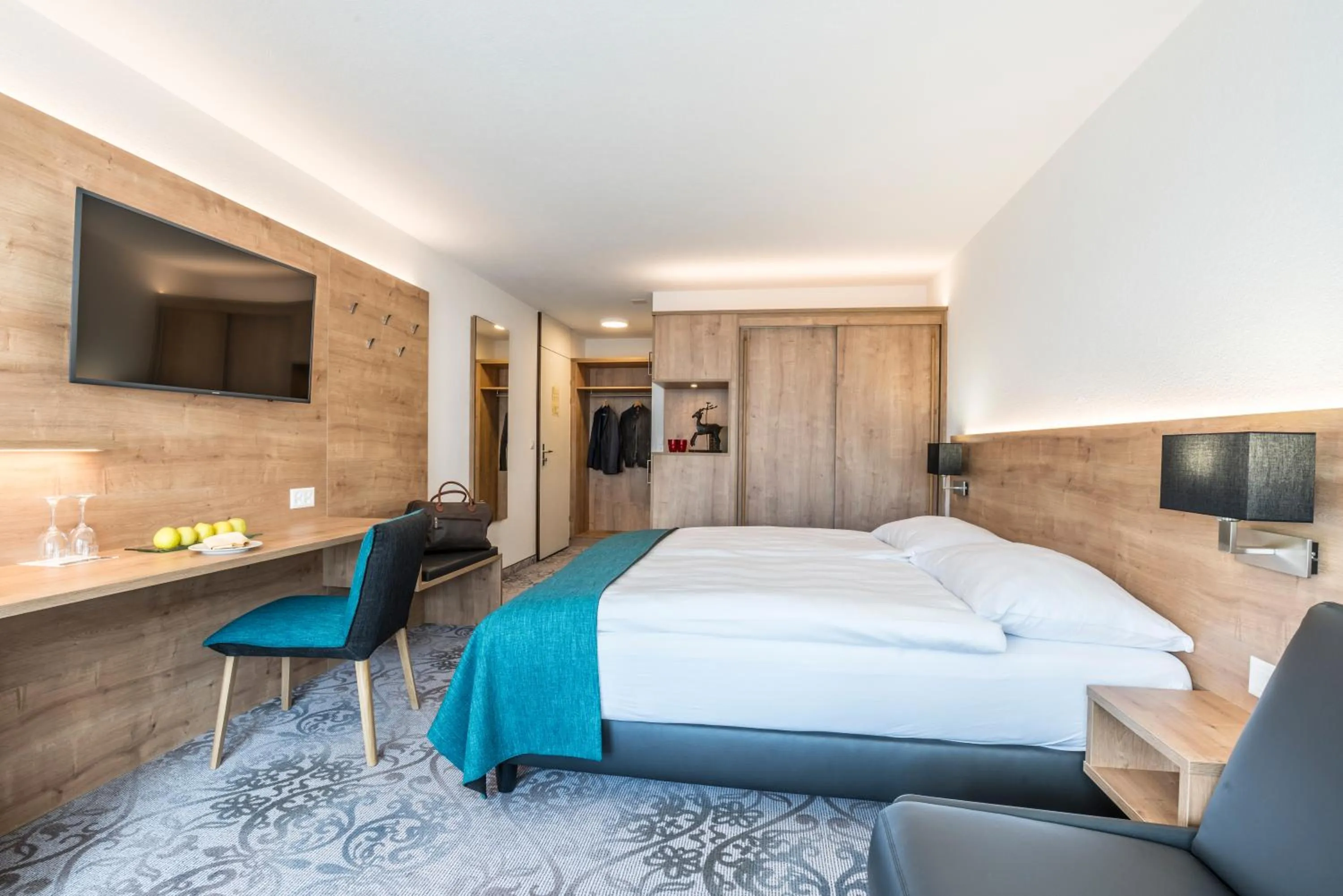 TV and multimedia, Bed in Central Sporthotel Davos