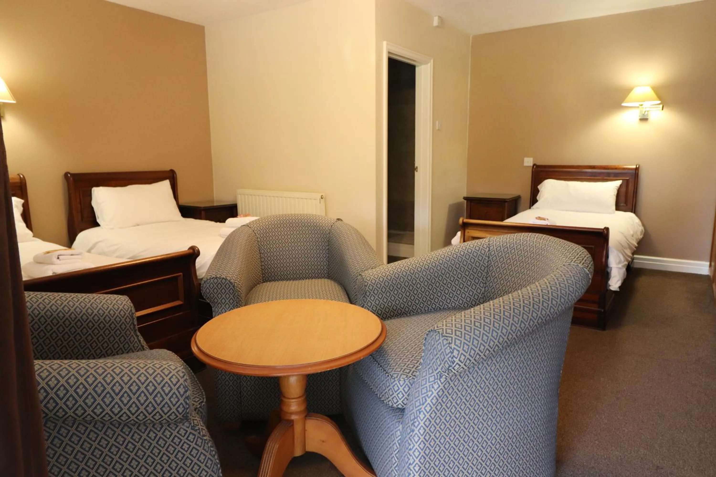 Seating area, Bed in St George's Lodge, Bisley