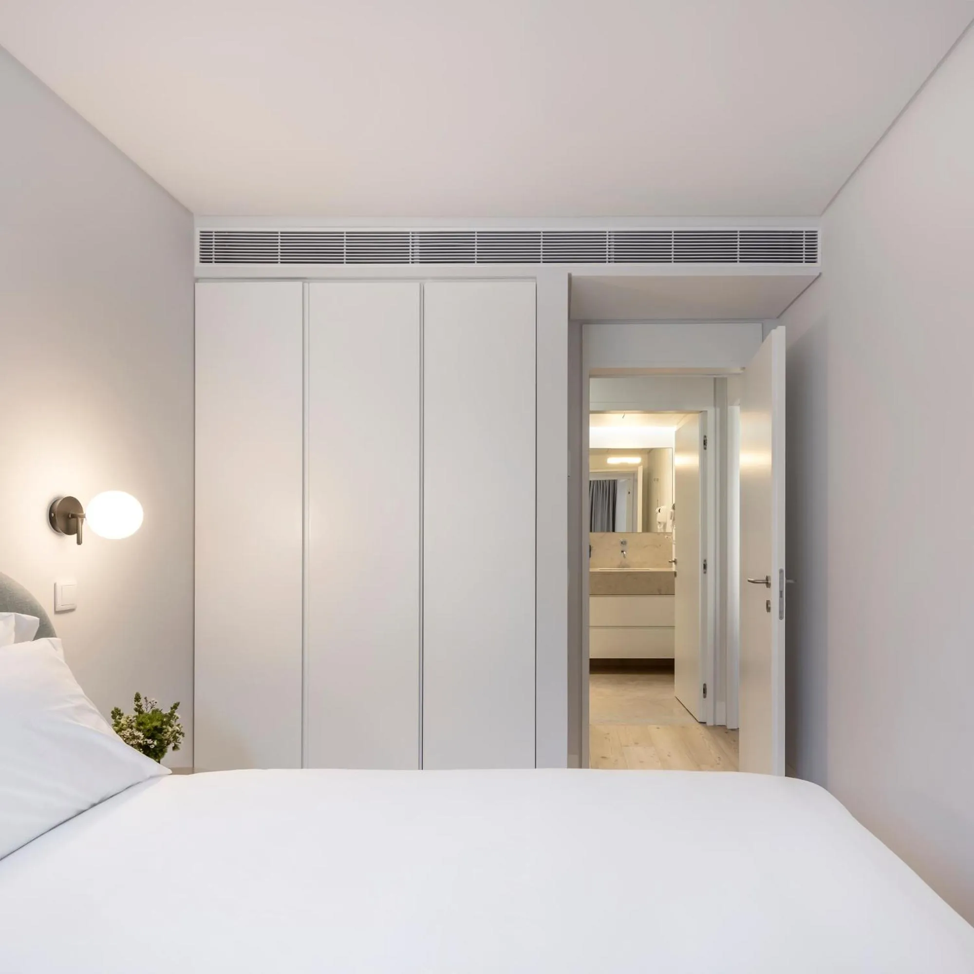 Bedroom, Bed in Lisbon Serviced Apartments - Mouraria