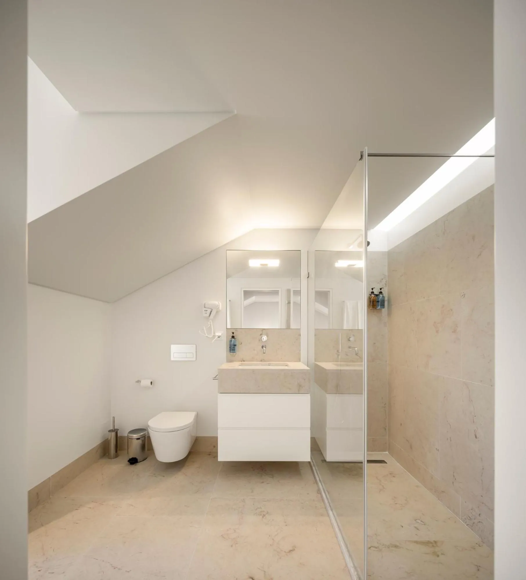 Bathroom in Lisbon Serviced Apartments - Mouraria