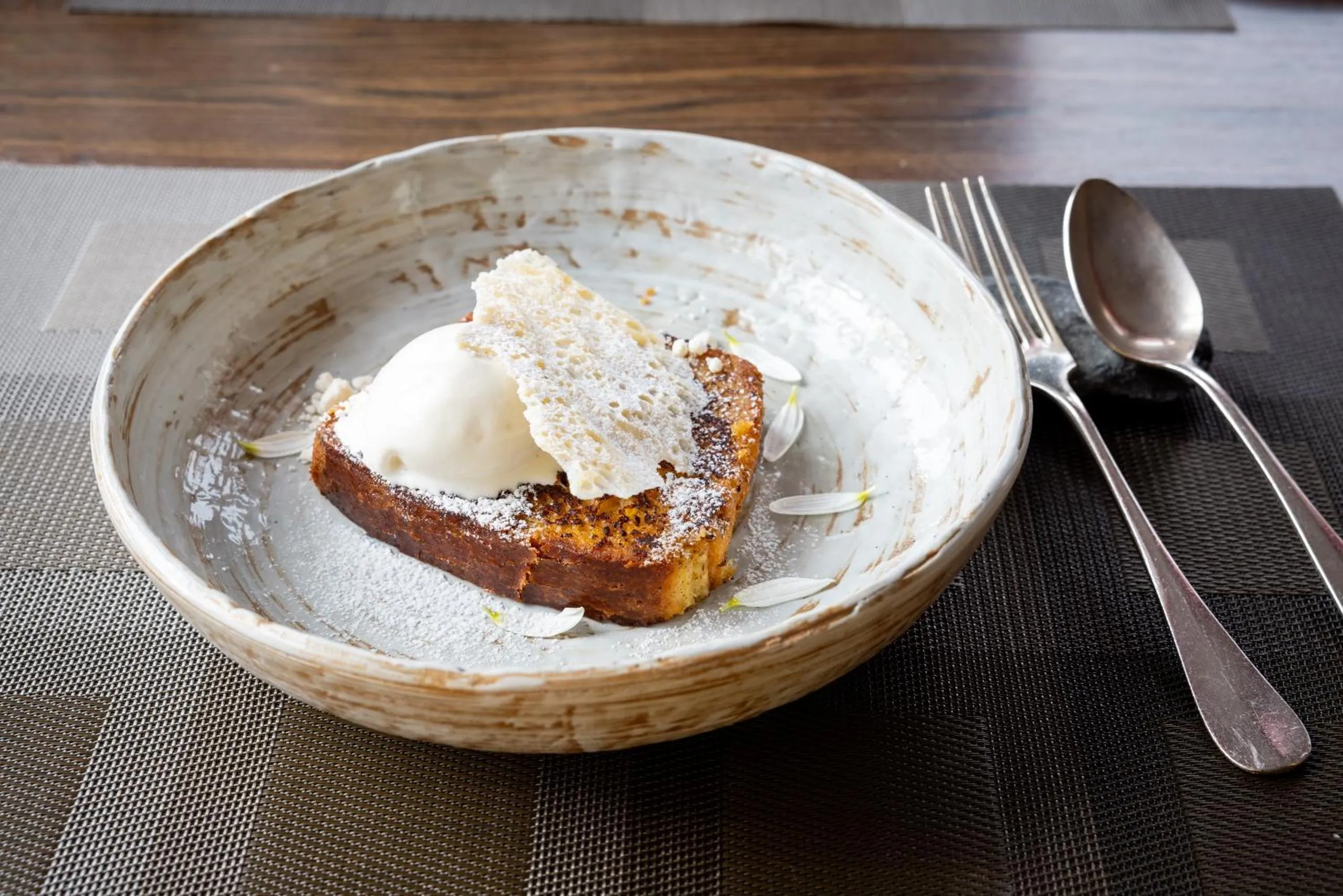 Restaurant/places to eat in Belvedere Swiss Quality Hotel