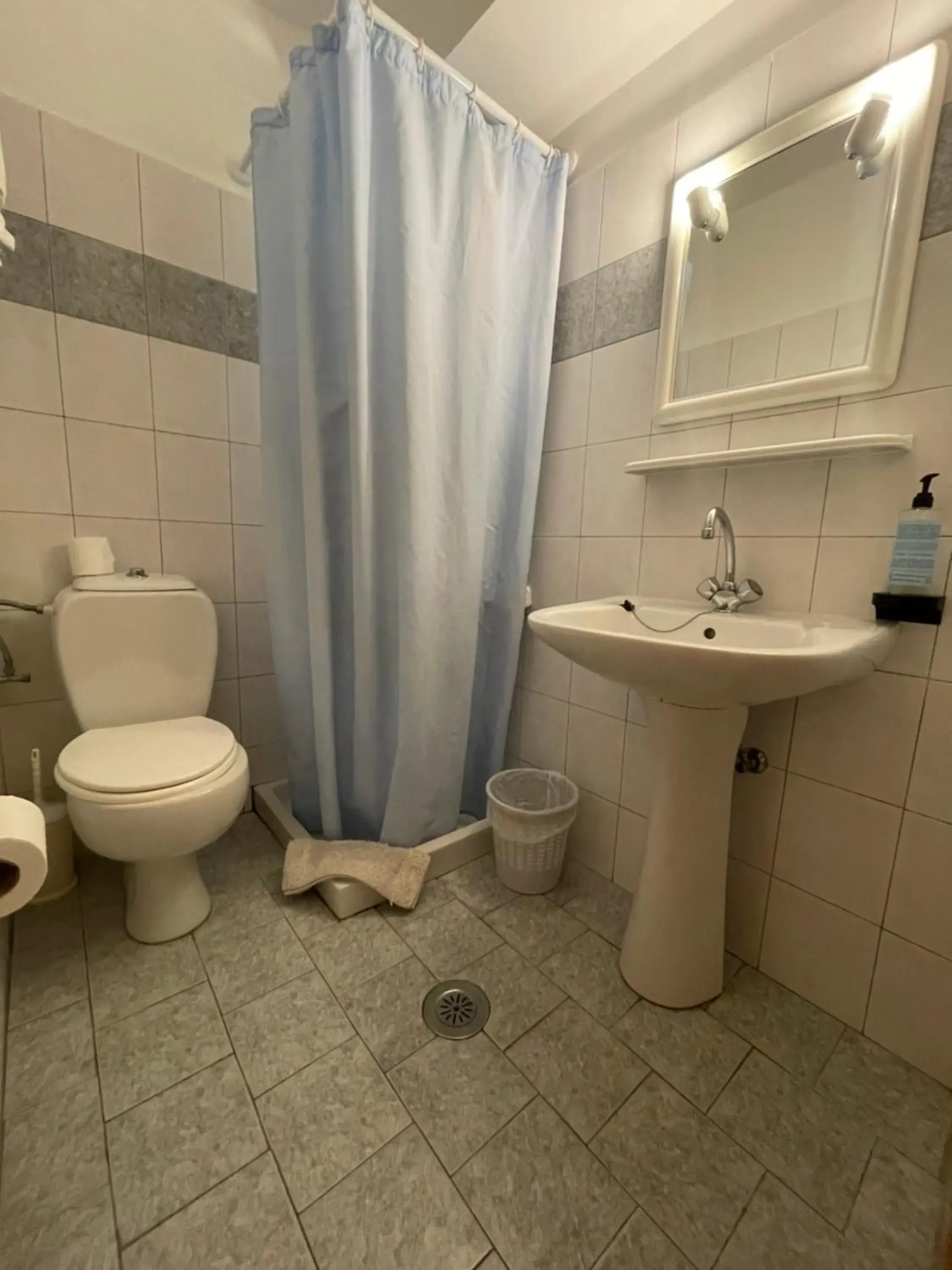 Standard Single Room - single occupancy in Flisvos Standard Single Room - single occupancy in Flisvos