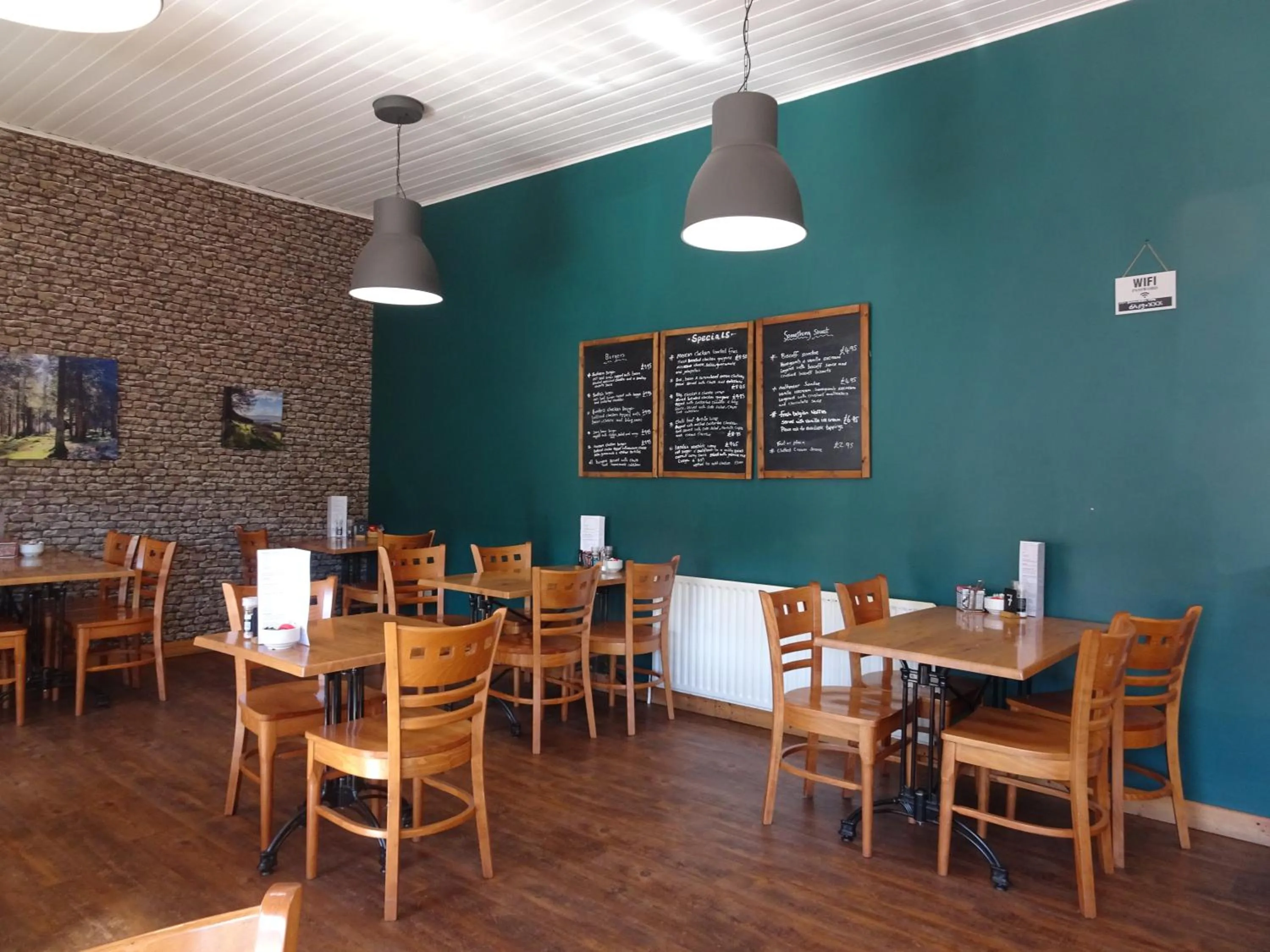 Dining area in Black Burn Lodge B & B