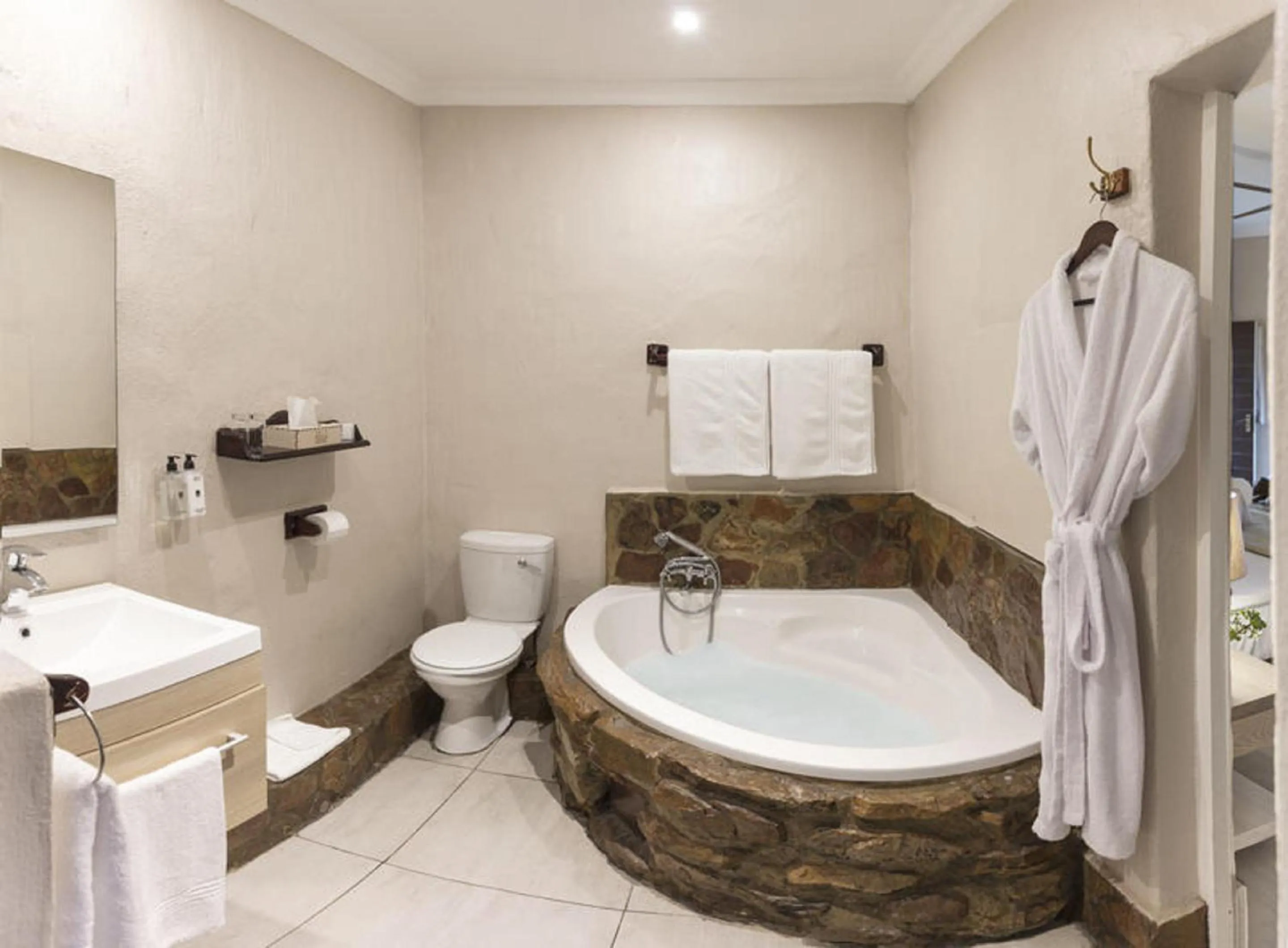 Bathroom in Aquila Private Game Reserve & Spa