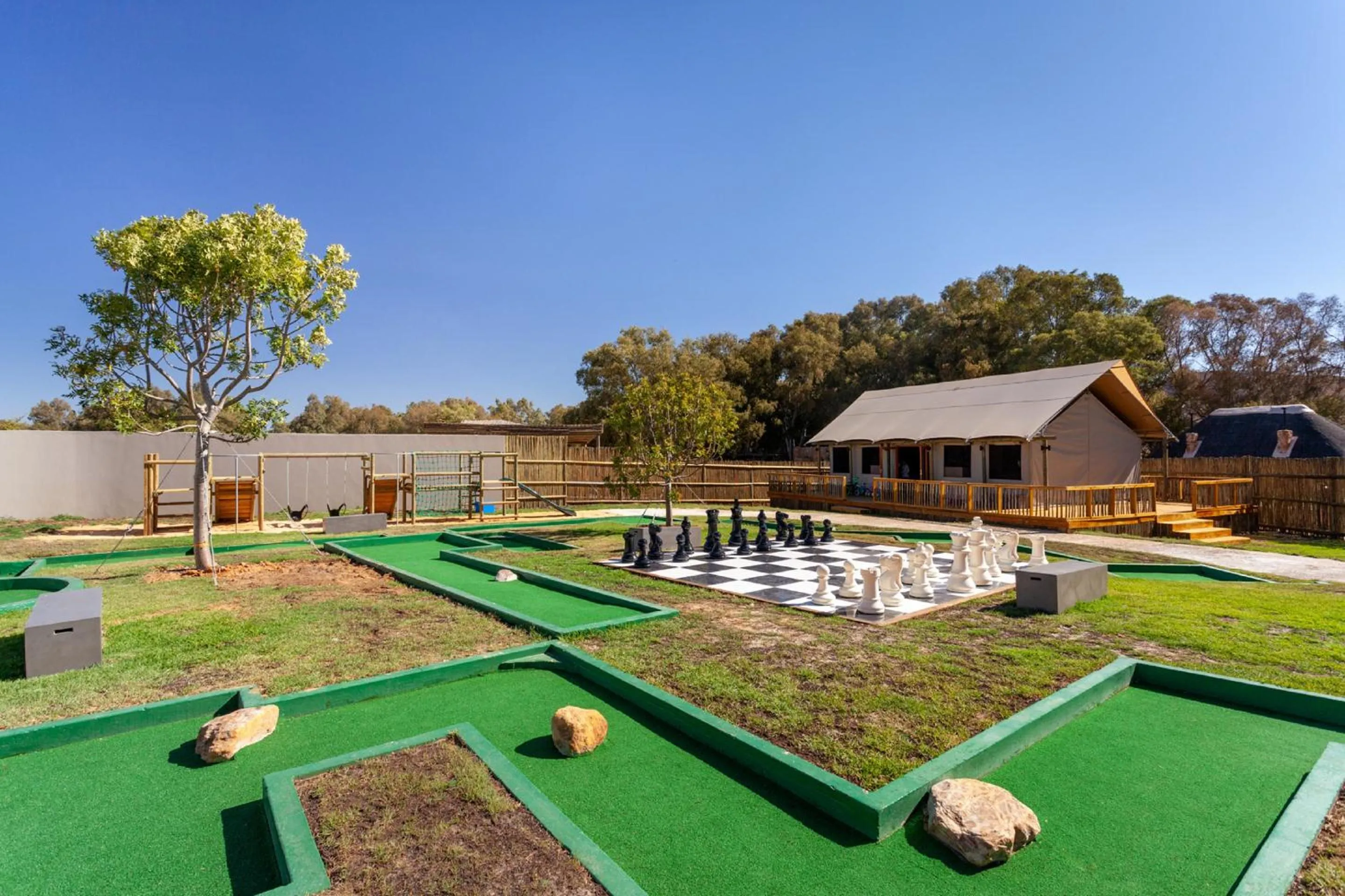 Minigolf in Aquila Private Game Reserve & Spa