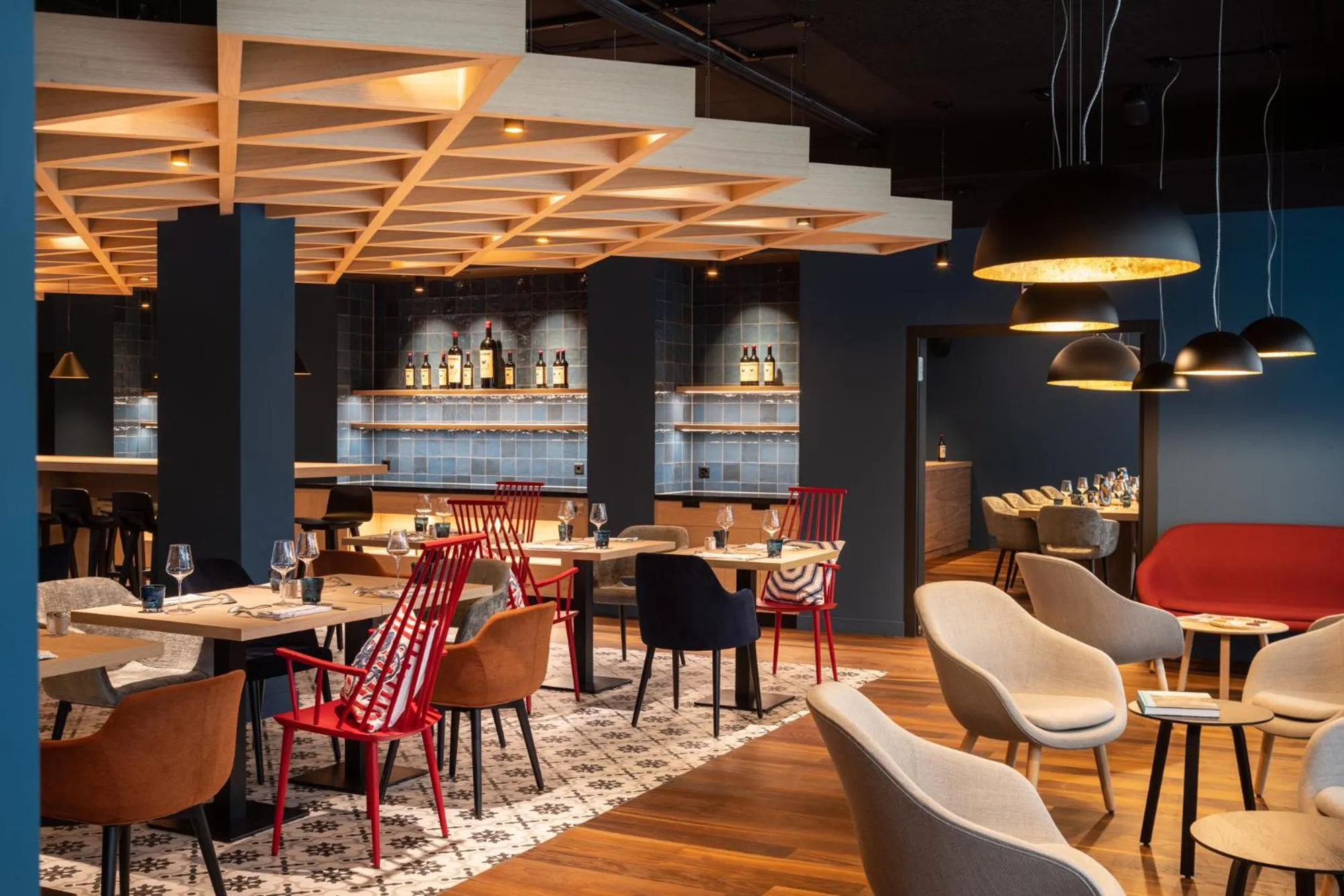 Restaurant/places to eat in The HEY HOTEL