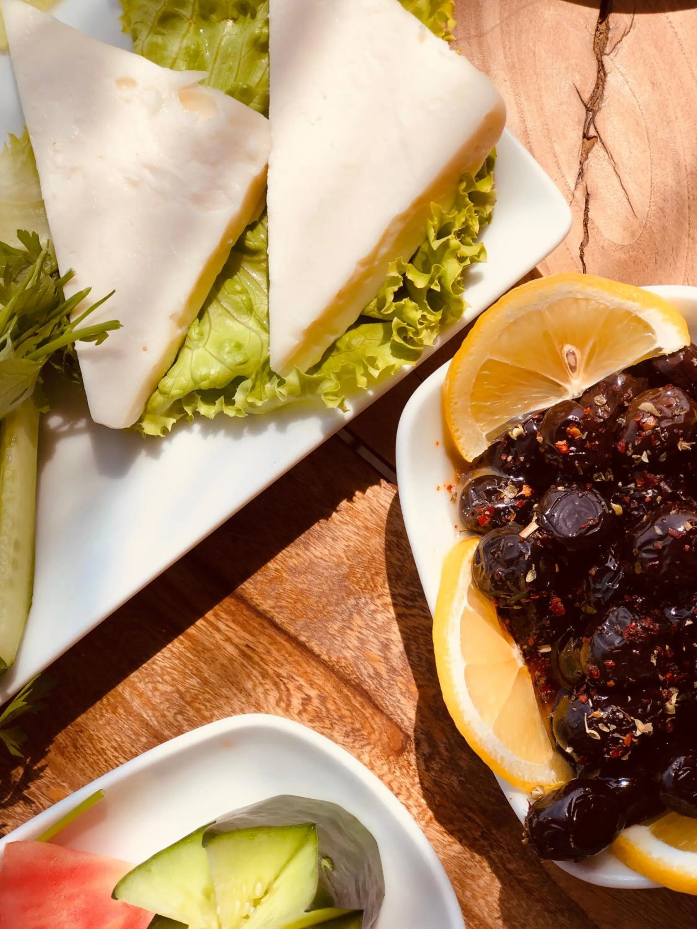 Food and drinks in Green Pine Bungalows & Beach Luxury Concept