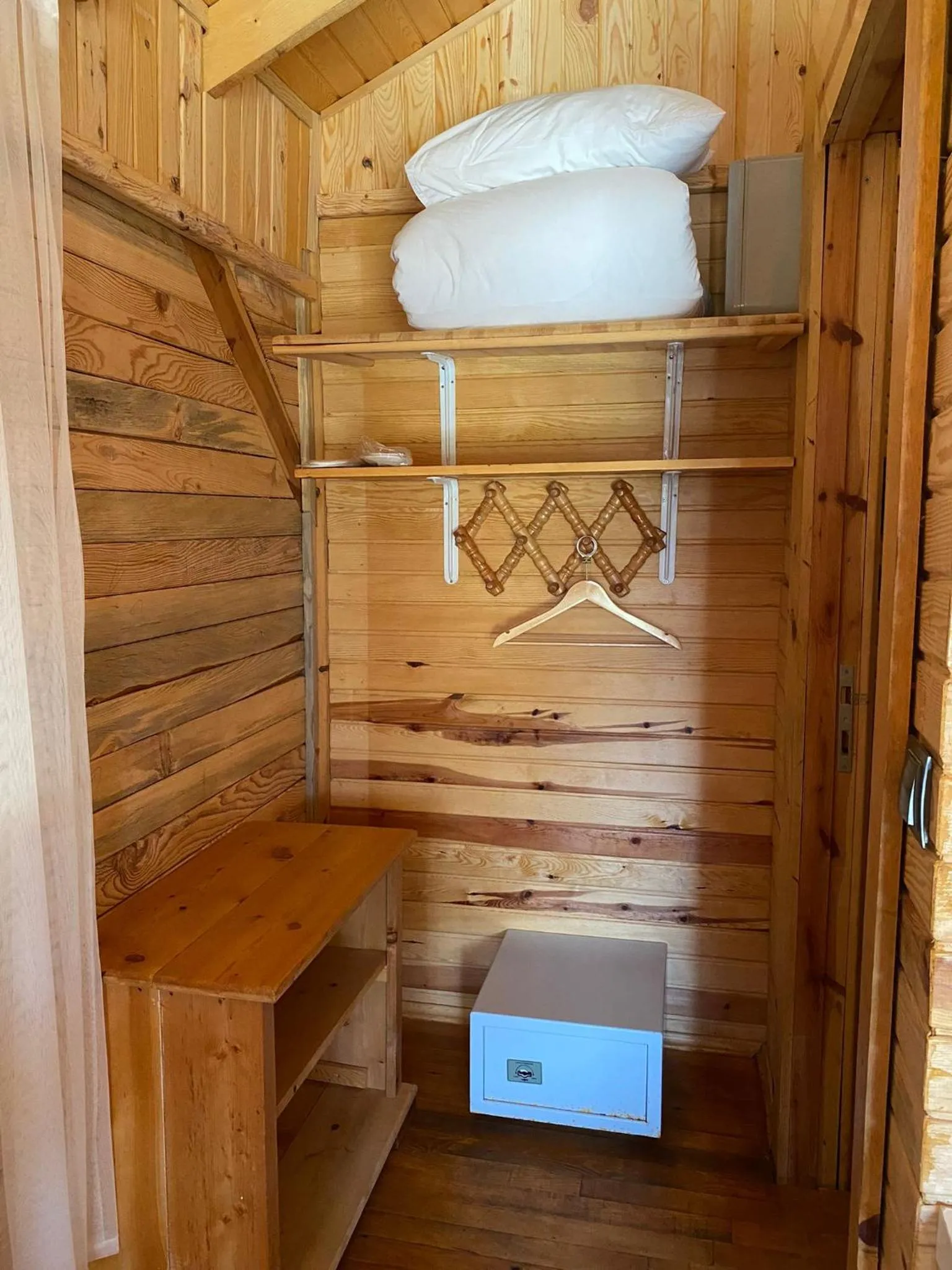 safe in Green Pine Bungalows & Beach Luxury Concept