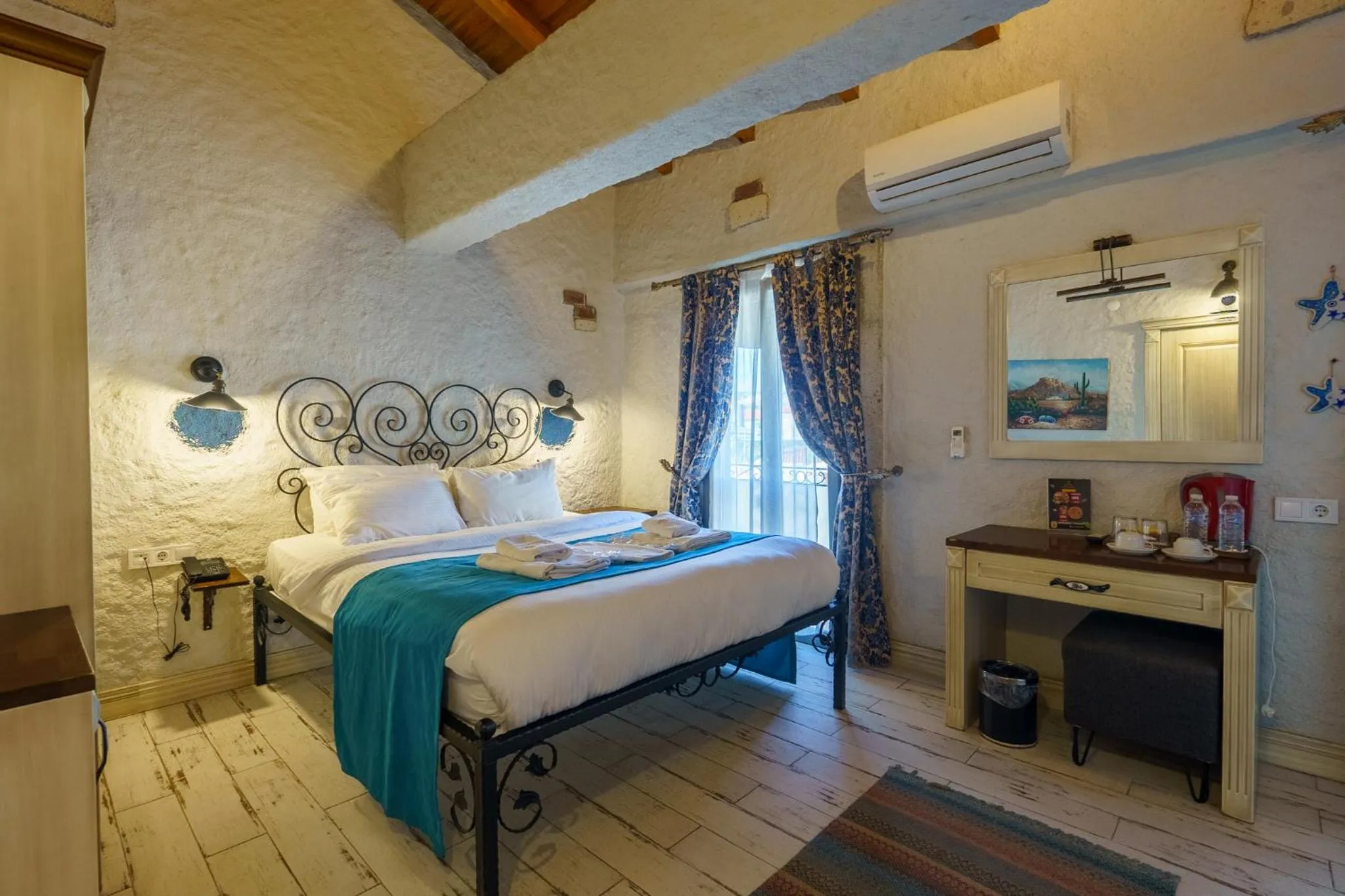 Bed in Alaçatı Aura Plus