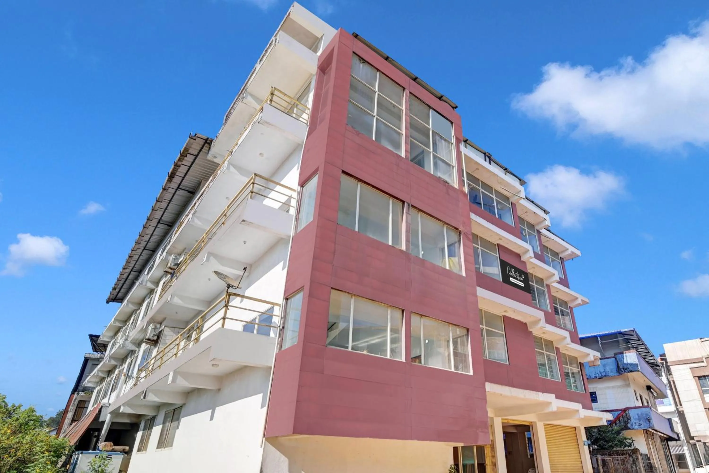 Facade/entrance in Super Collection O Madikeri City Center Near KSRTC Bus Stand Coorg Formerly Hotel Ragsys