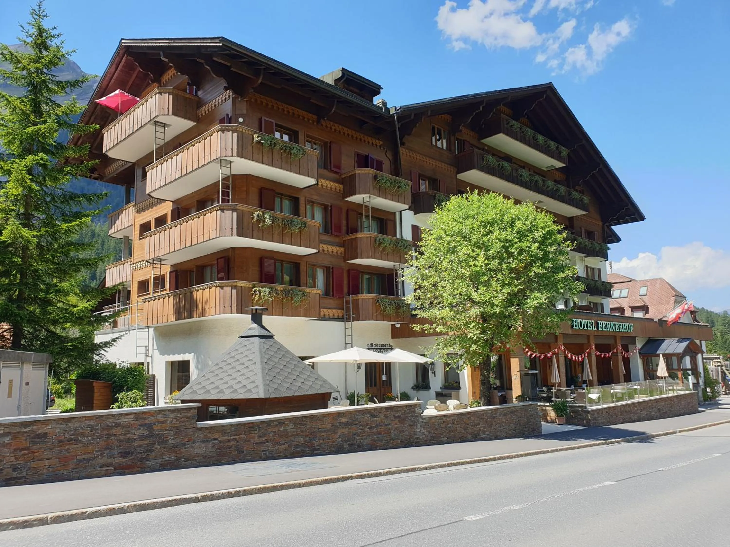 Property building in Bernerhof Swiss Quality Hotel
