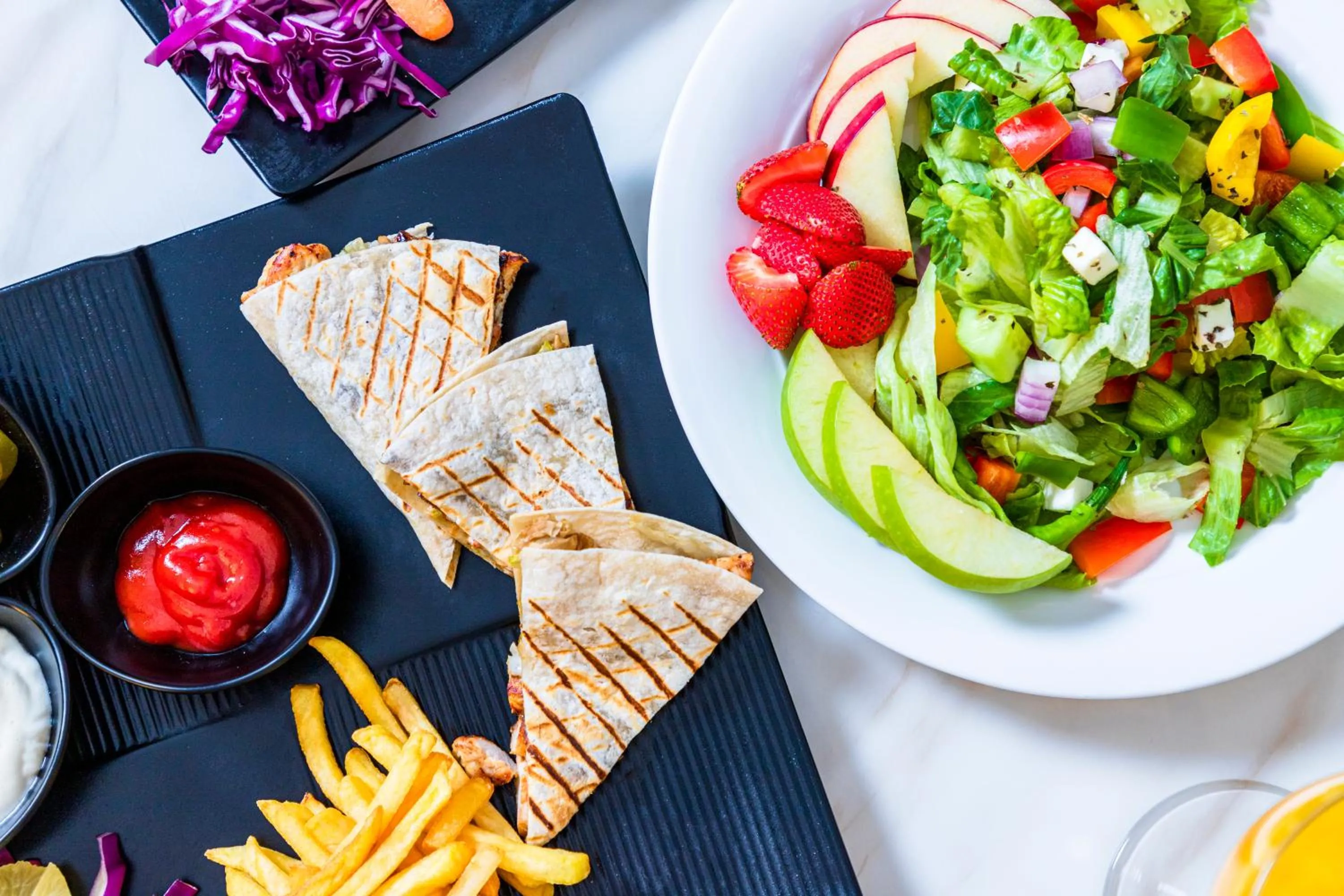 Food and drinks in Season Star Hotel Madinah