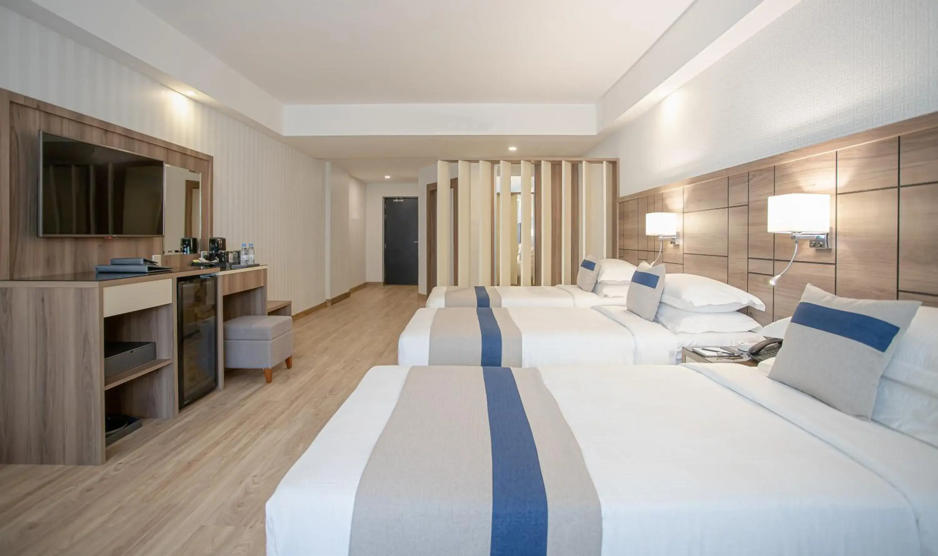 Superior Triple Room in Season Star Hotel Madinah Superior Triple Room in Season Star Hotel Madinah